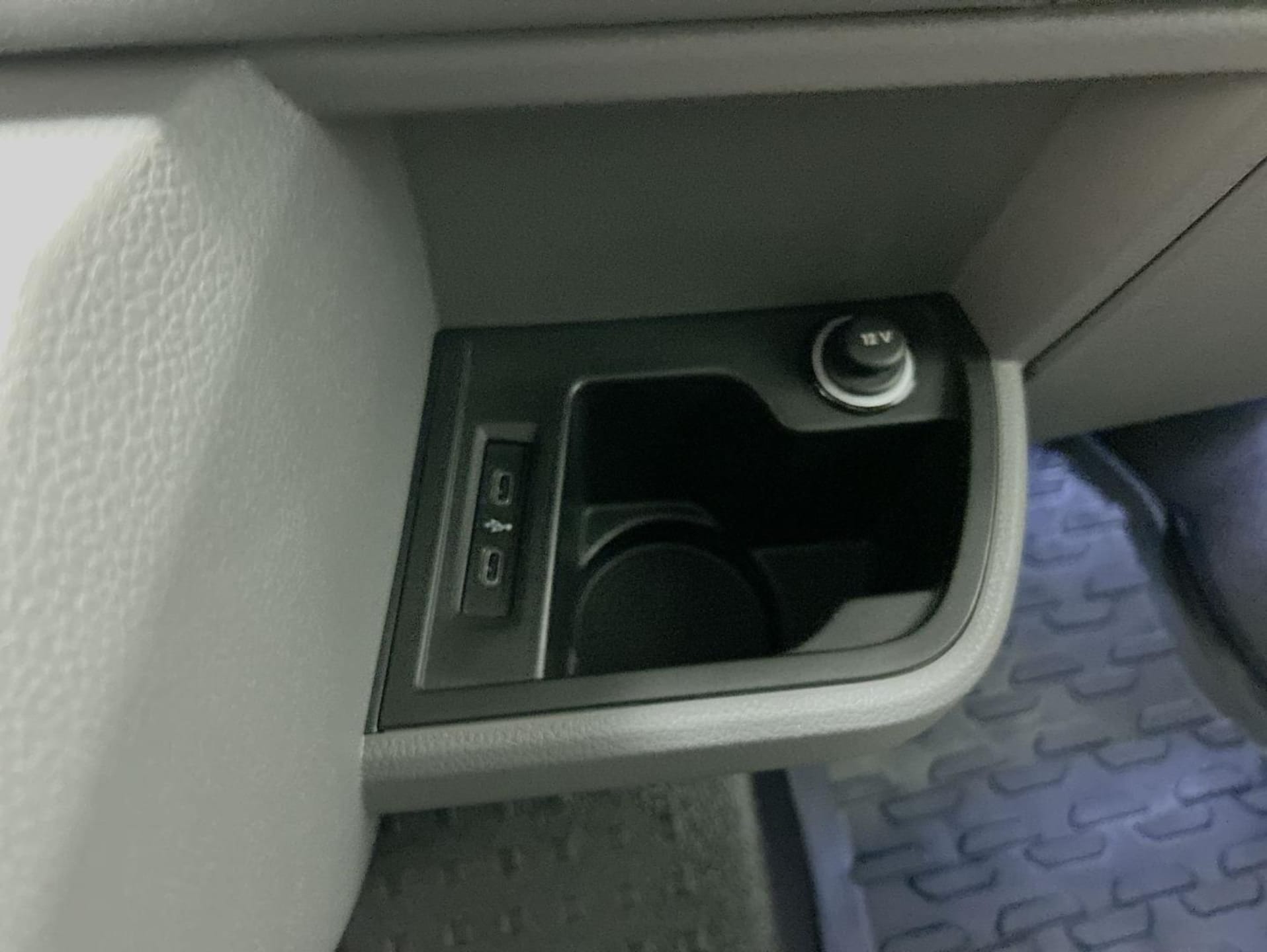 Volkswagen T6.1 Transporter Kasten kurzer Radstand