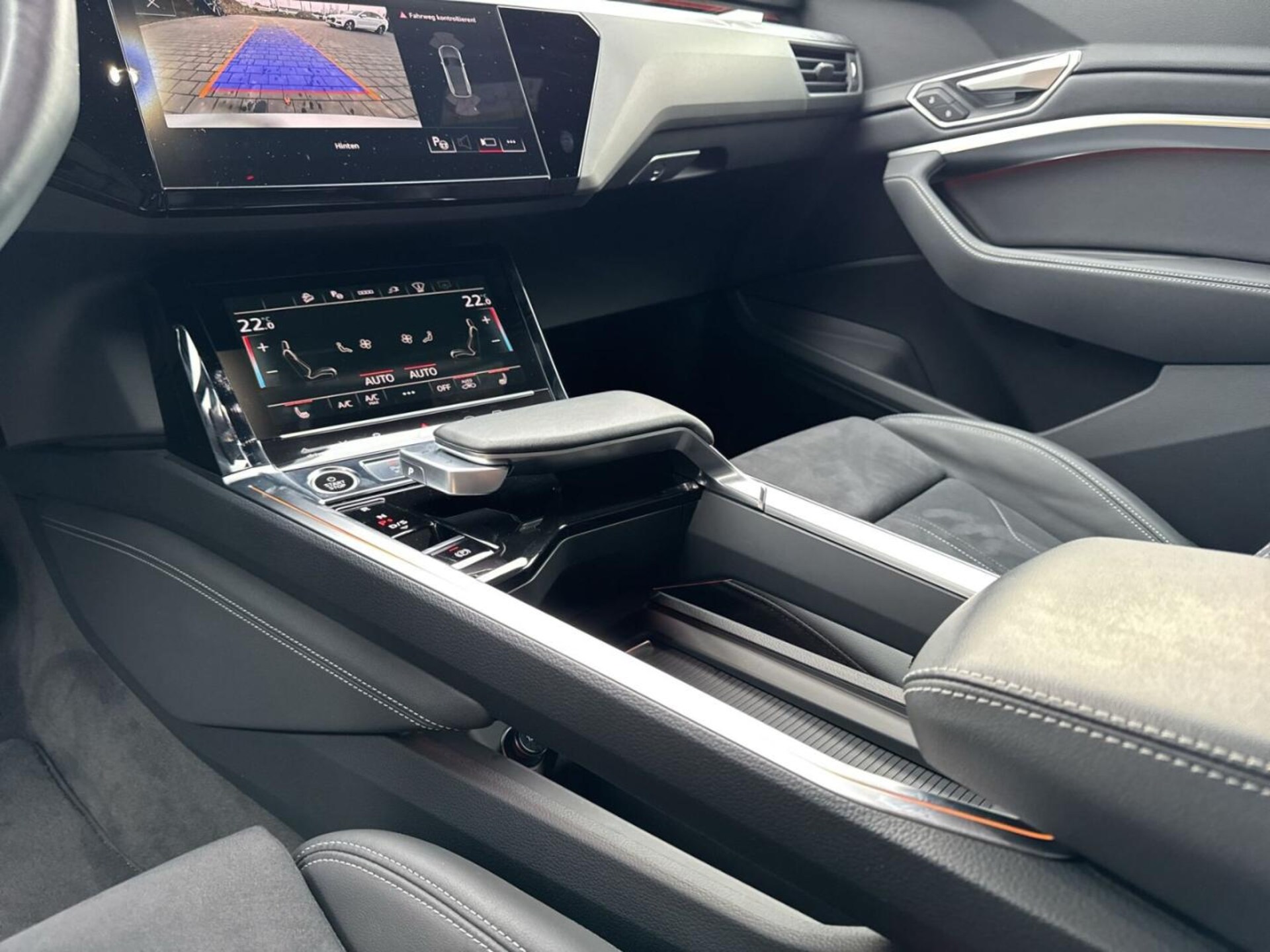 Audi Q8 e-tron S line