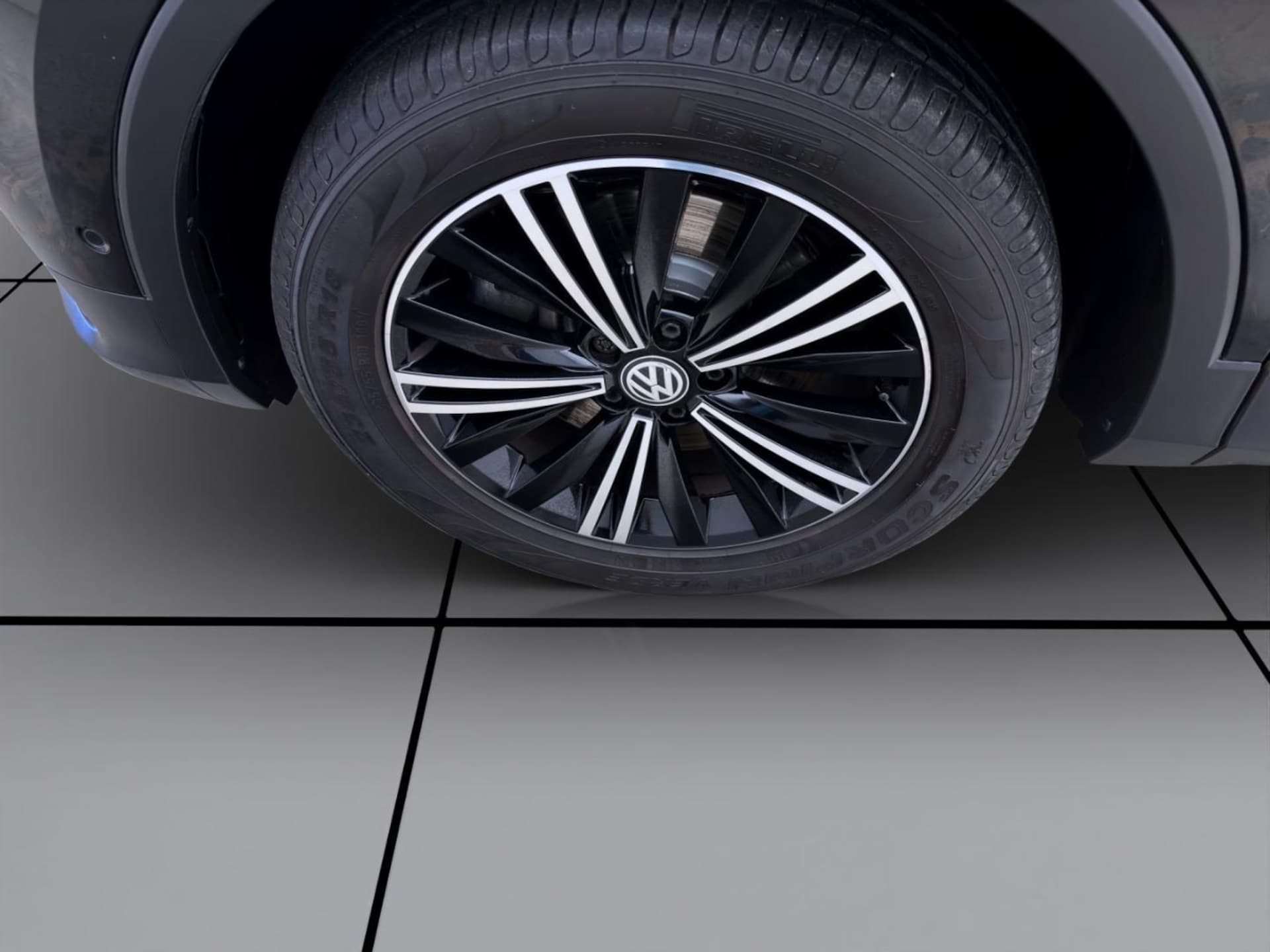 Volkswagen Tiguan IQ.DRIVE