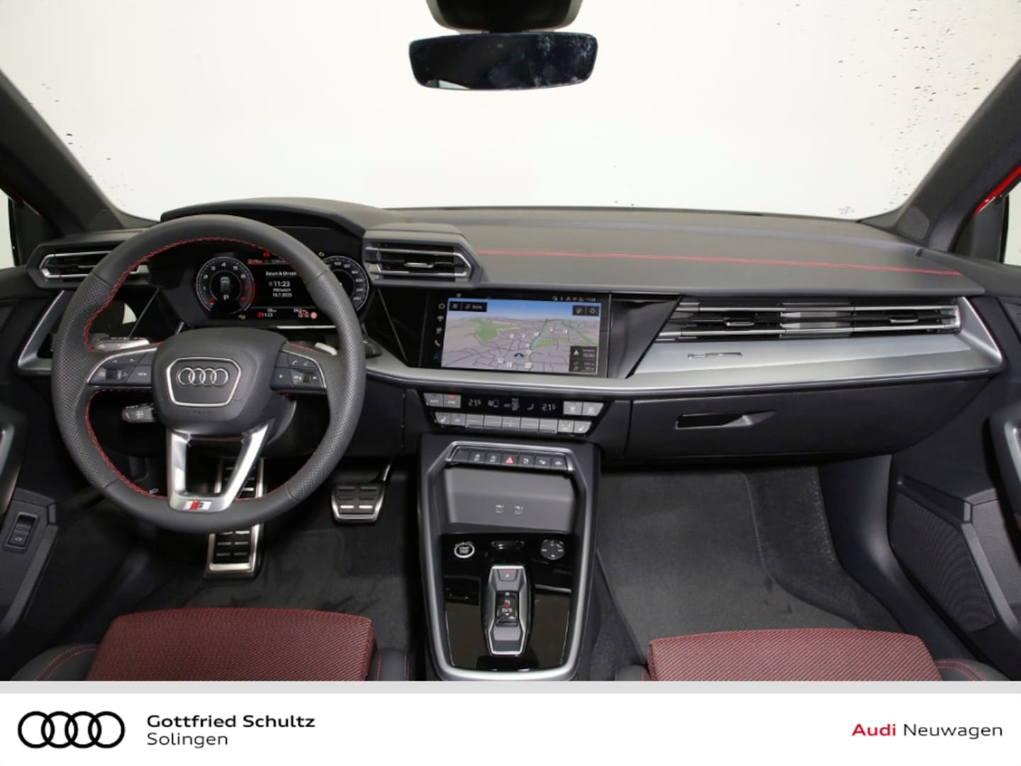 Bild über Audi A3 Sportback S line 30 TFSI S tronic - für weitere Informationen kontaktieren Sie den Audi Partner