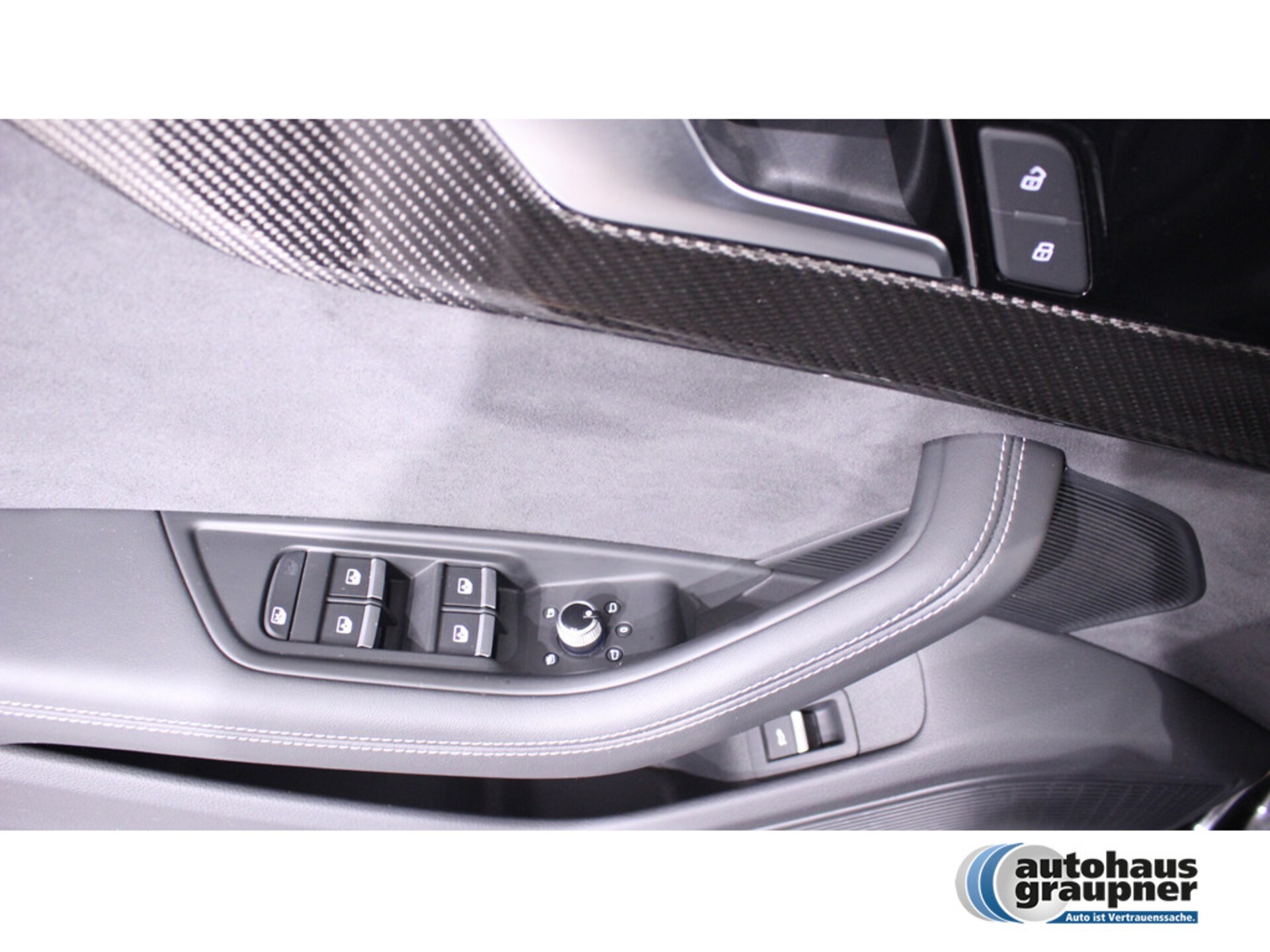 Audi A4 Avant S line