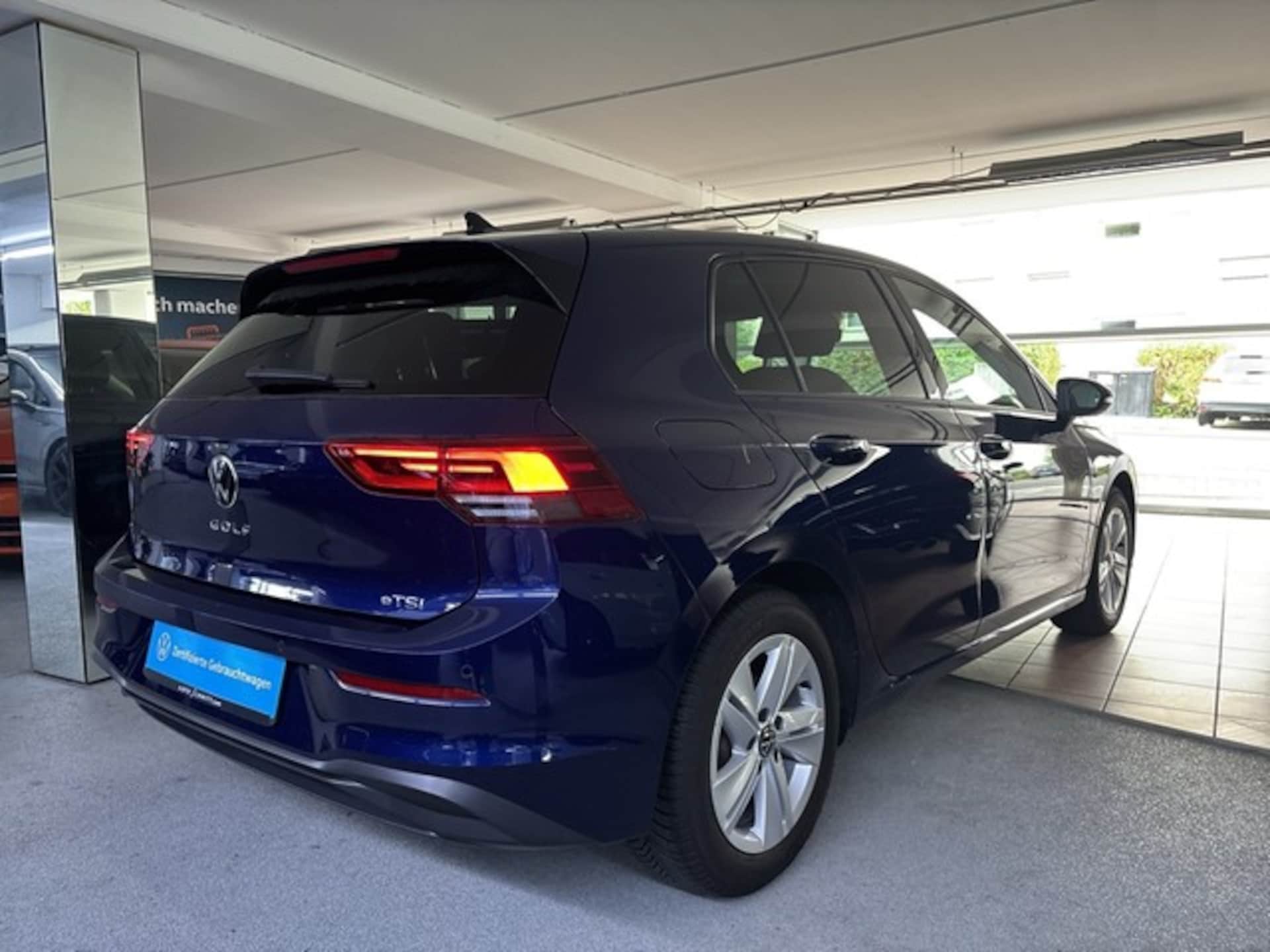 Volkswagen Golf Life