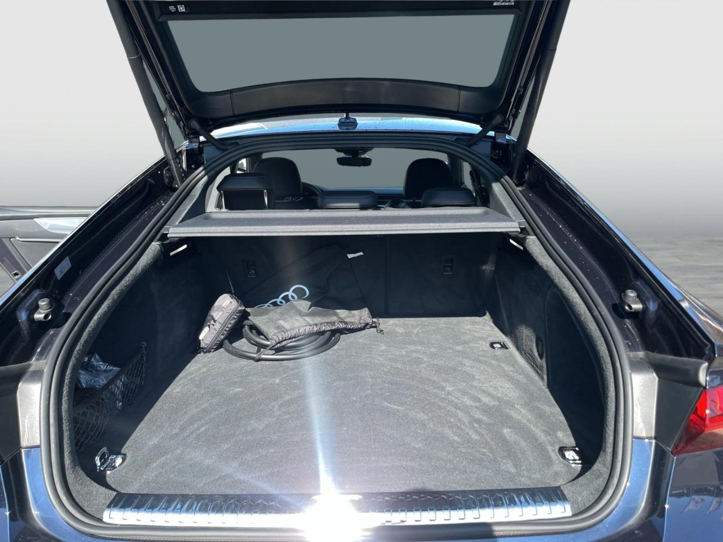 Image about Audi A7 Sportback TFSI e 55 TFSI e quattro S tronic