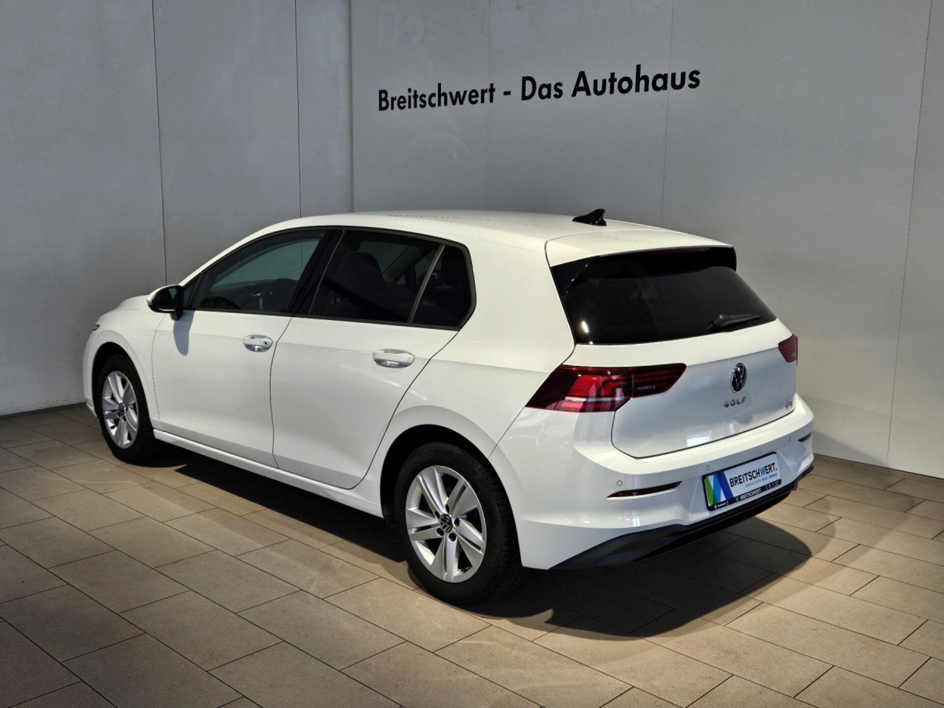 Volkswagen Golf Life