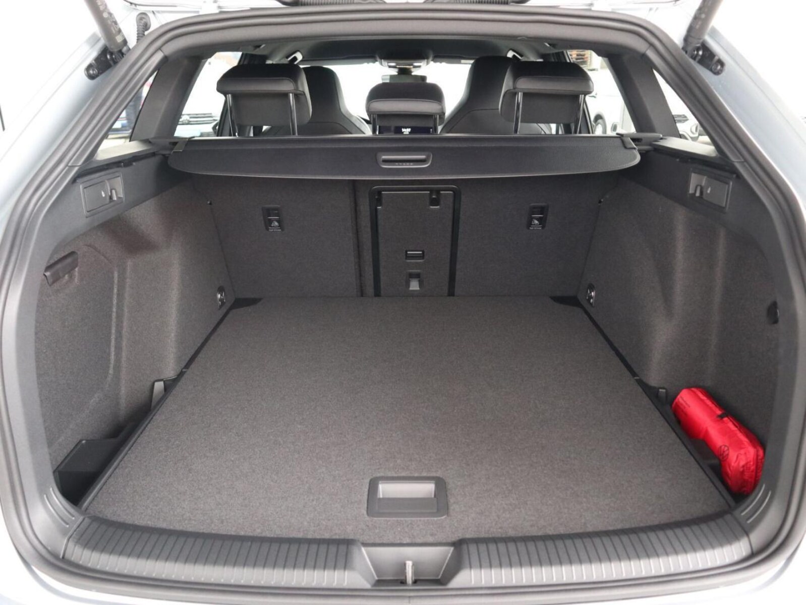 Volkswagen Golf Variant – Bild 8