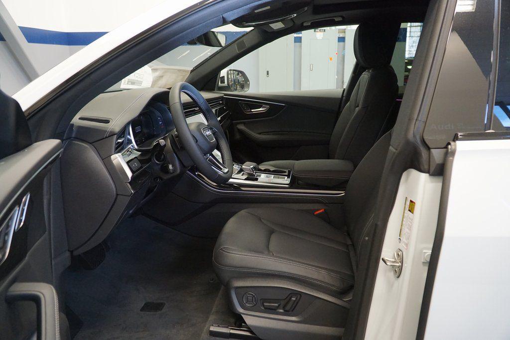 2025 Audi Q8 Premium Plus - Photo 11