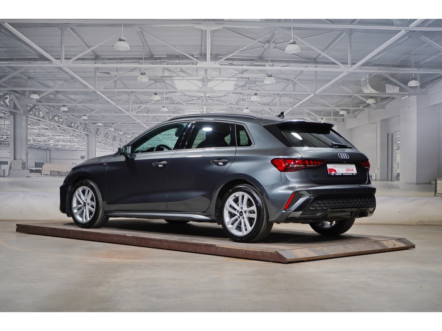 Bild über Audi A3 Sportback S line 30 TFSI S tronic - für weitere Informationen kontaktieren Sie den Audi Partner