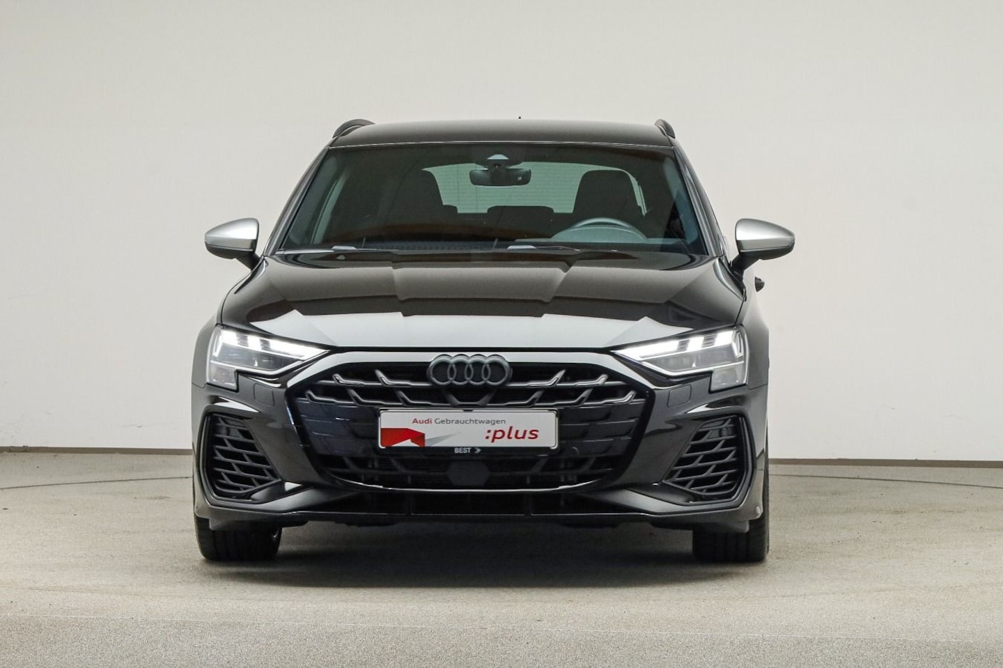 Bild über Audi S3 Sportback TFSI quattro S tronic - für weitere Informationen kontaktieren Sie den Audi Partner