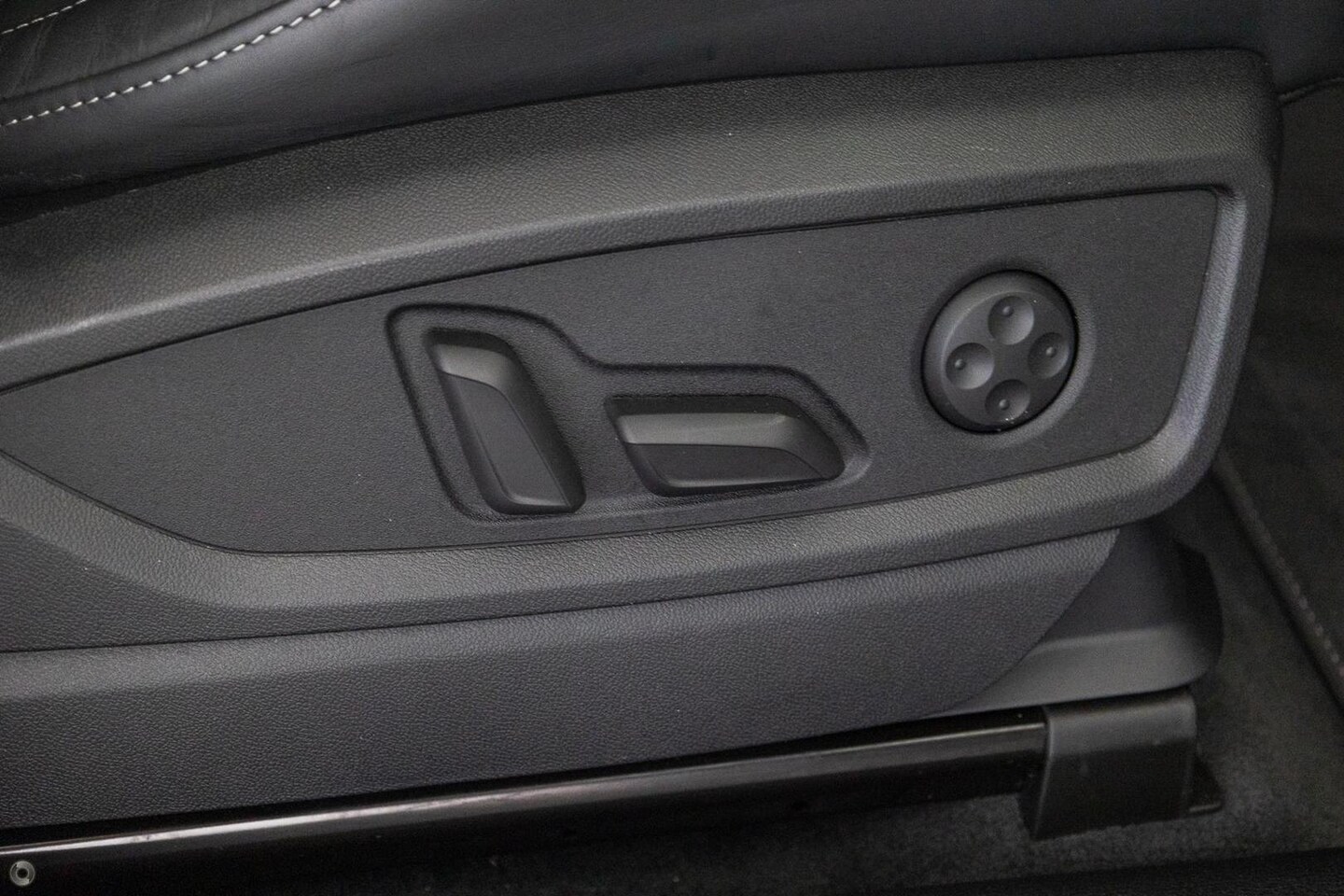 Image about Audi Q5 Sportback TFSI e 55 TFSI e quattro S tronic
