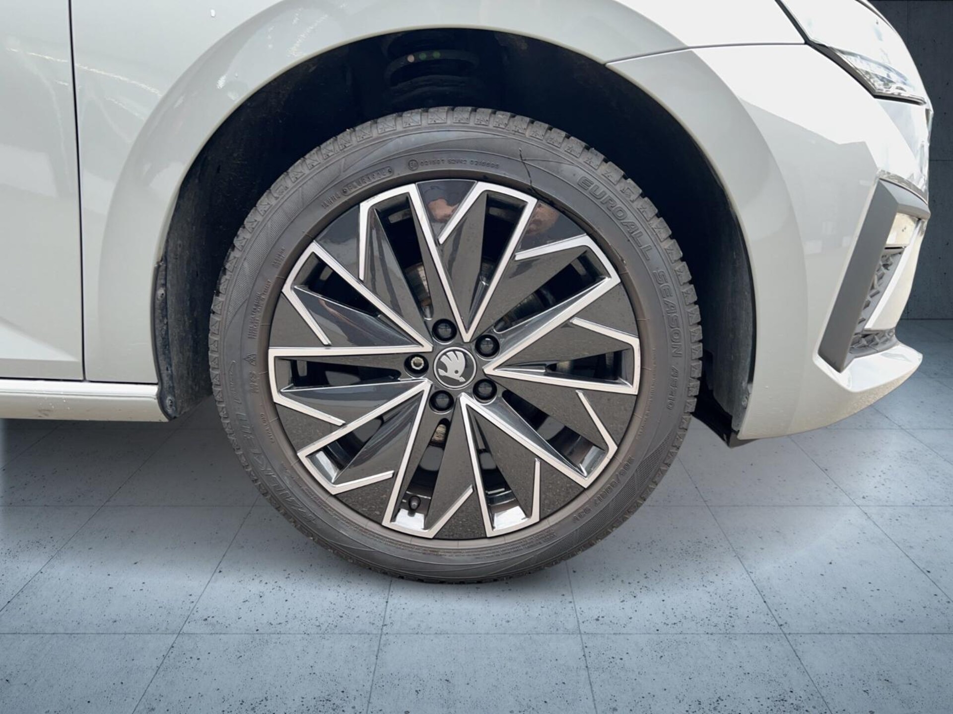 Skoda Scala Tour