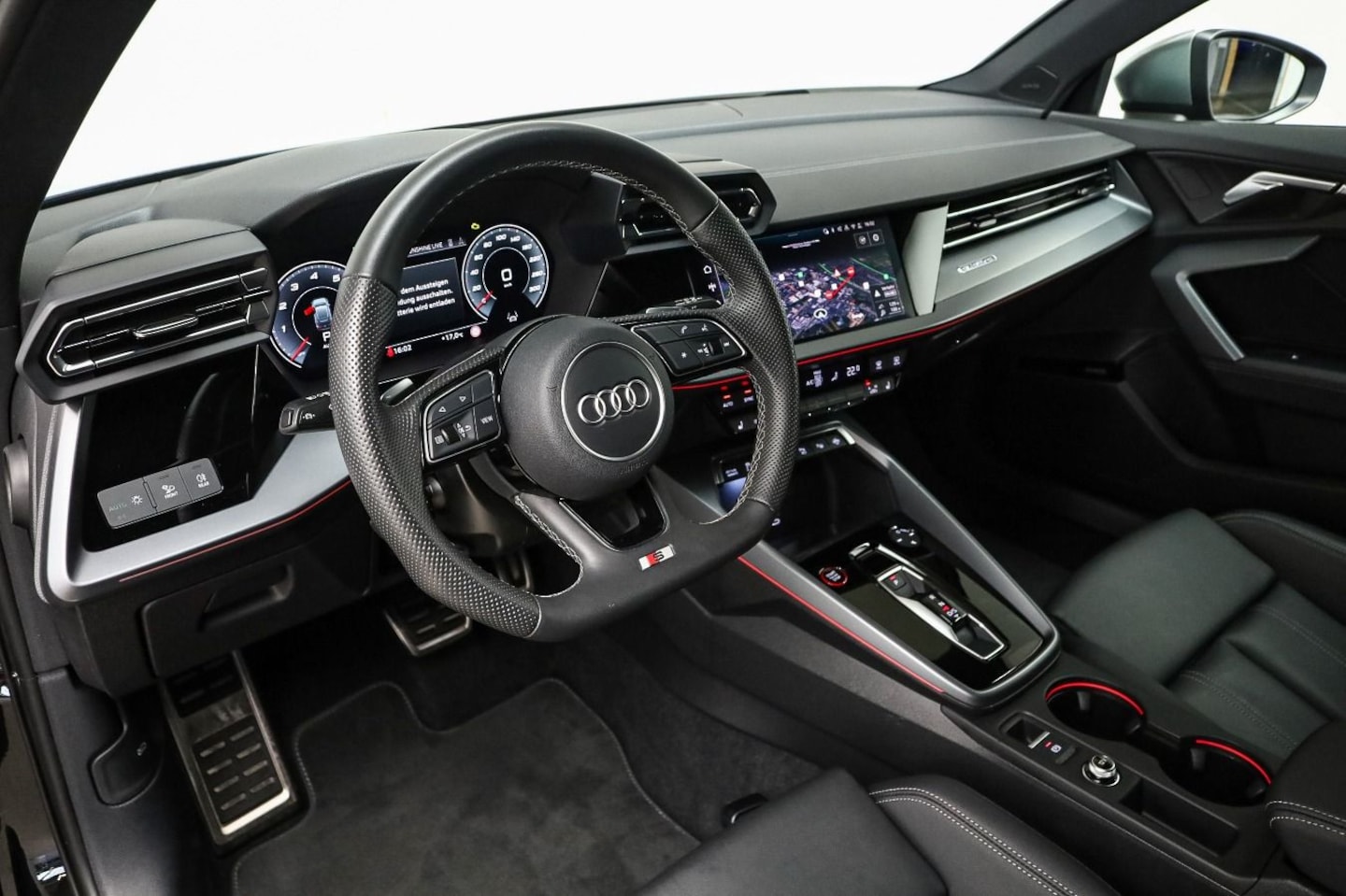 Bild über Audi S3 Sportback TFSI quattro S tronic - für weitere Informationen kontaktieren Sie den Audi Partner