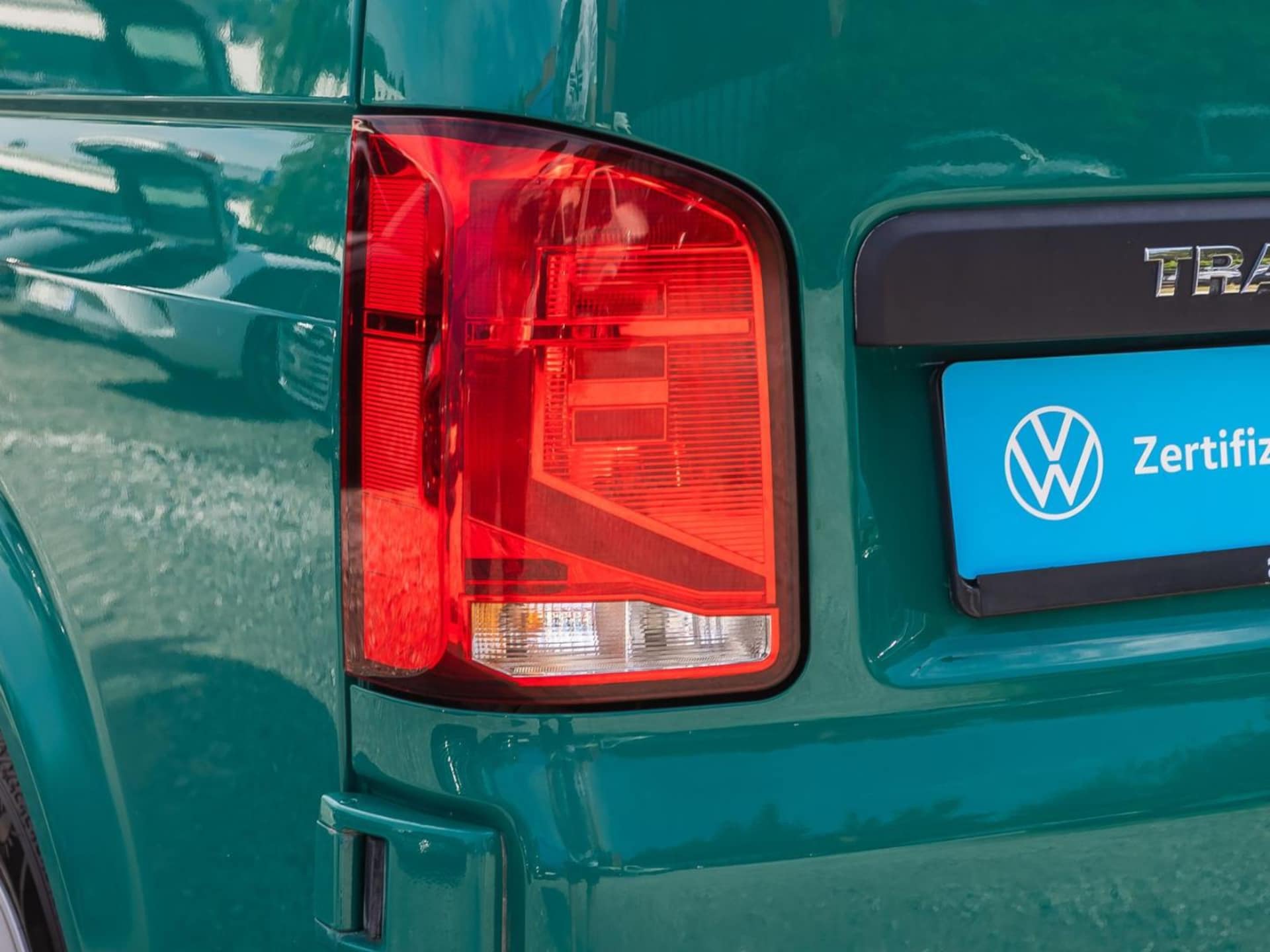 Volkswagen T6.1 Transporter Kombi langer Radstand