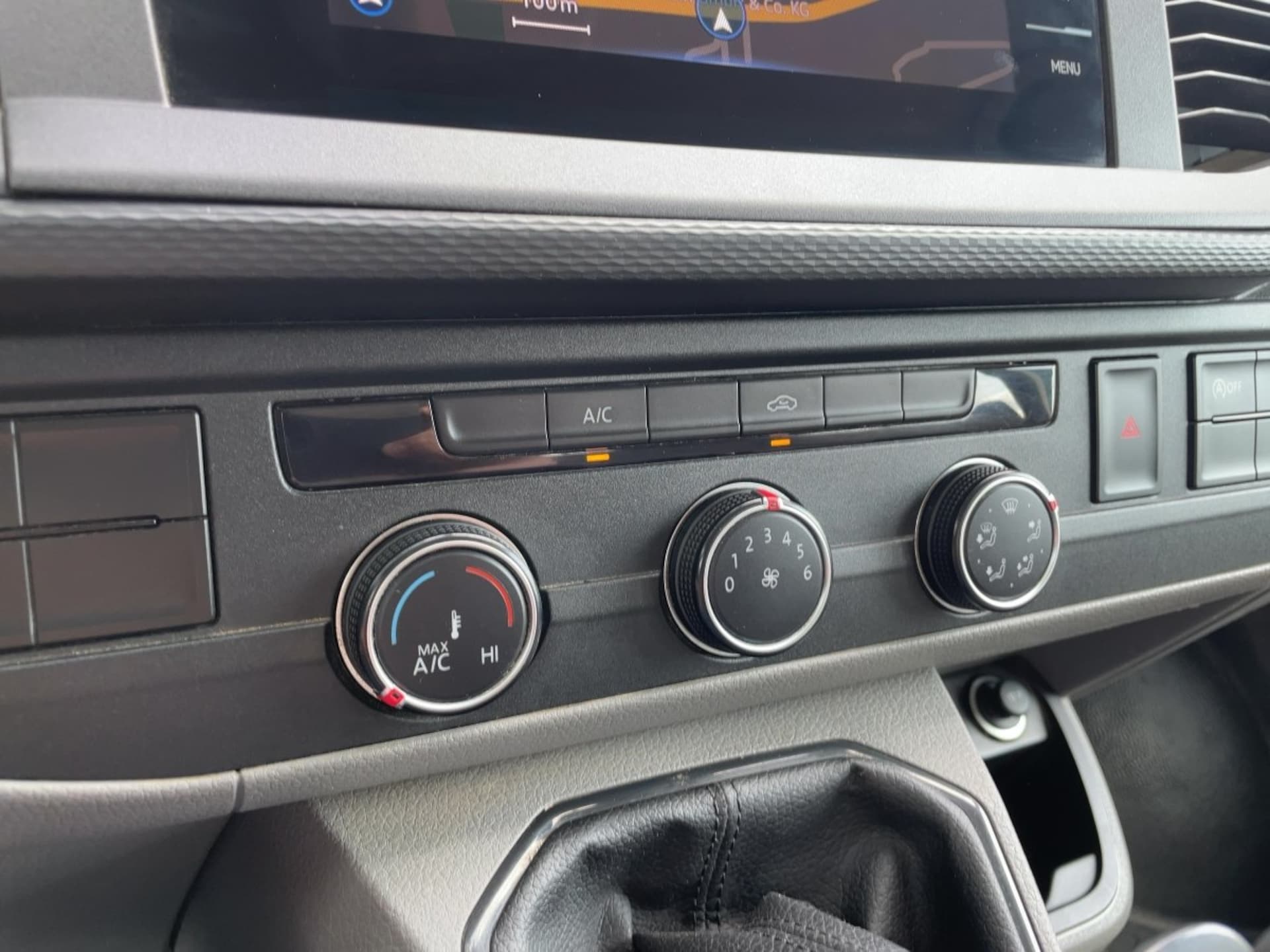 Volkswagen T6.1 Transporter Pritschenwagen Doppelkabine