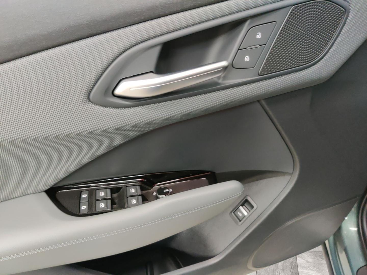 Bild über Audi Q3 SUV TFSI 110 kW S tronic - für weitere Informationen kontaktieren Sie den Audi Partner