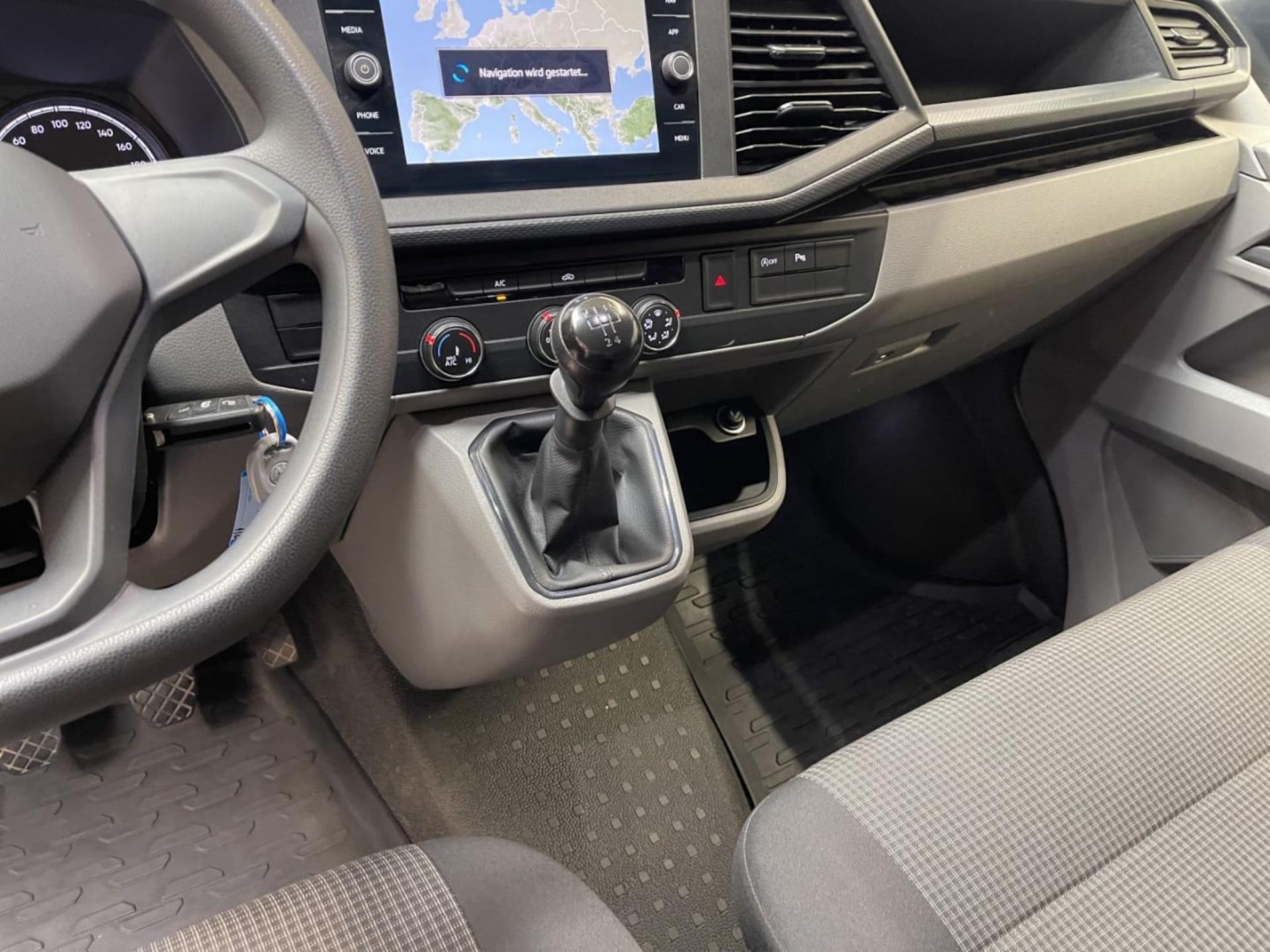Volkswagen T6.1 Transporter Kasten kurzer Radstand