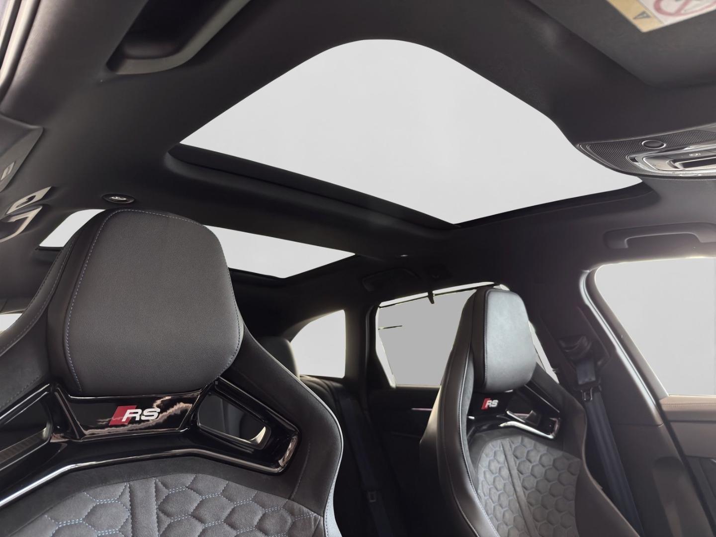 Image about Audi RS 6 Avant performance quattro tiptronic
