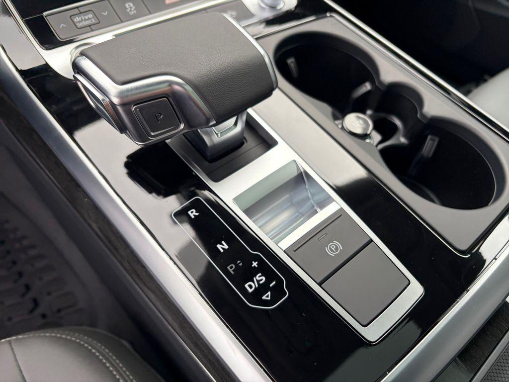 2026 Audi Q8 Premium - Photo 18