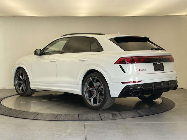 2026 Audi RS Q8 SUV performance
