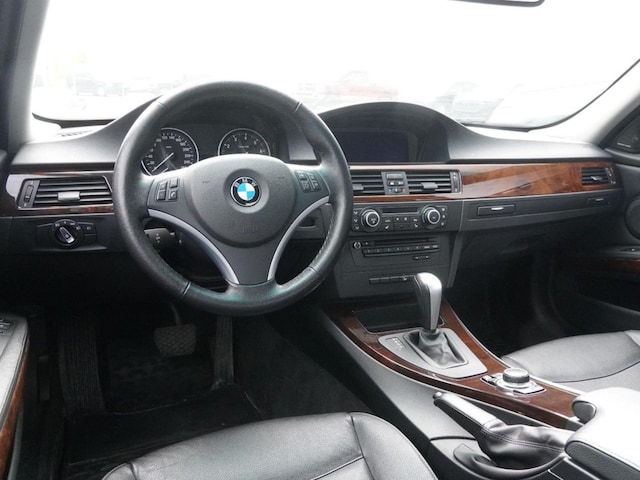 2011 BMW