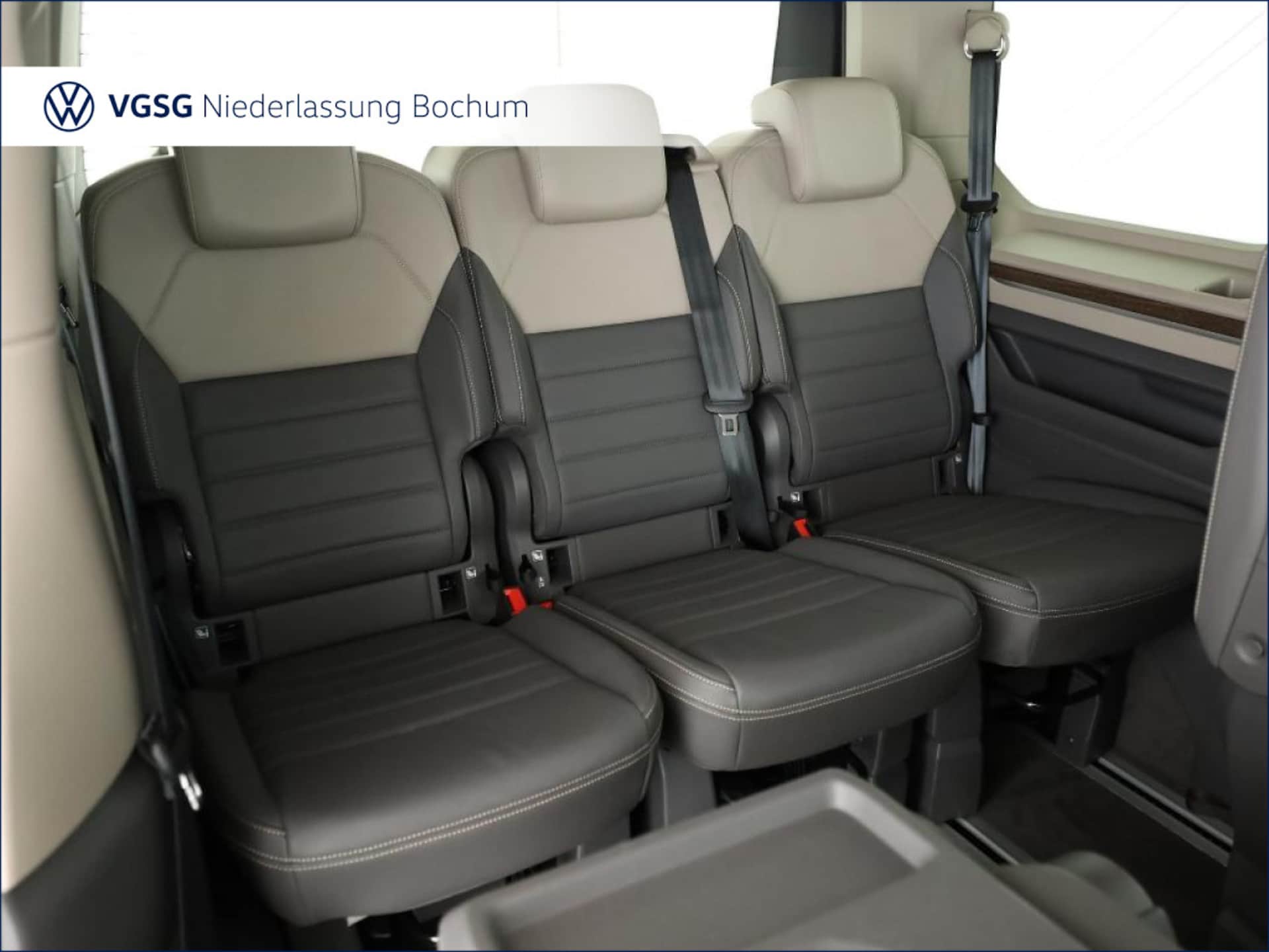 Volkswagen Multivan Style