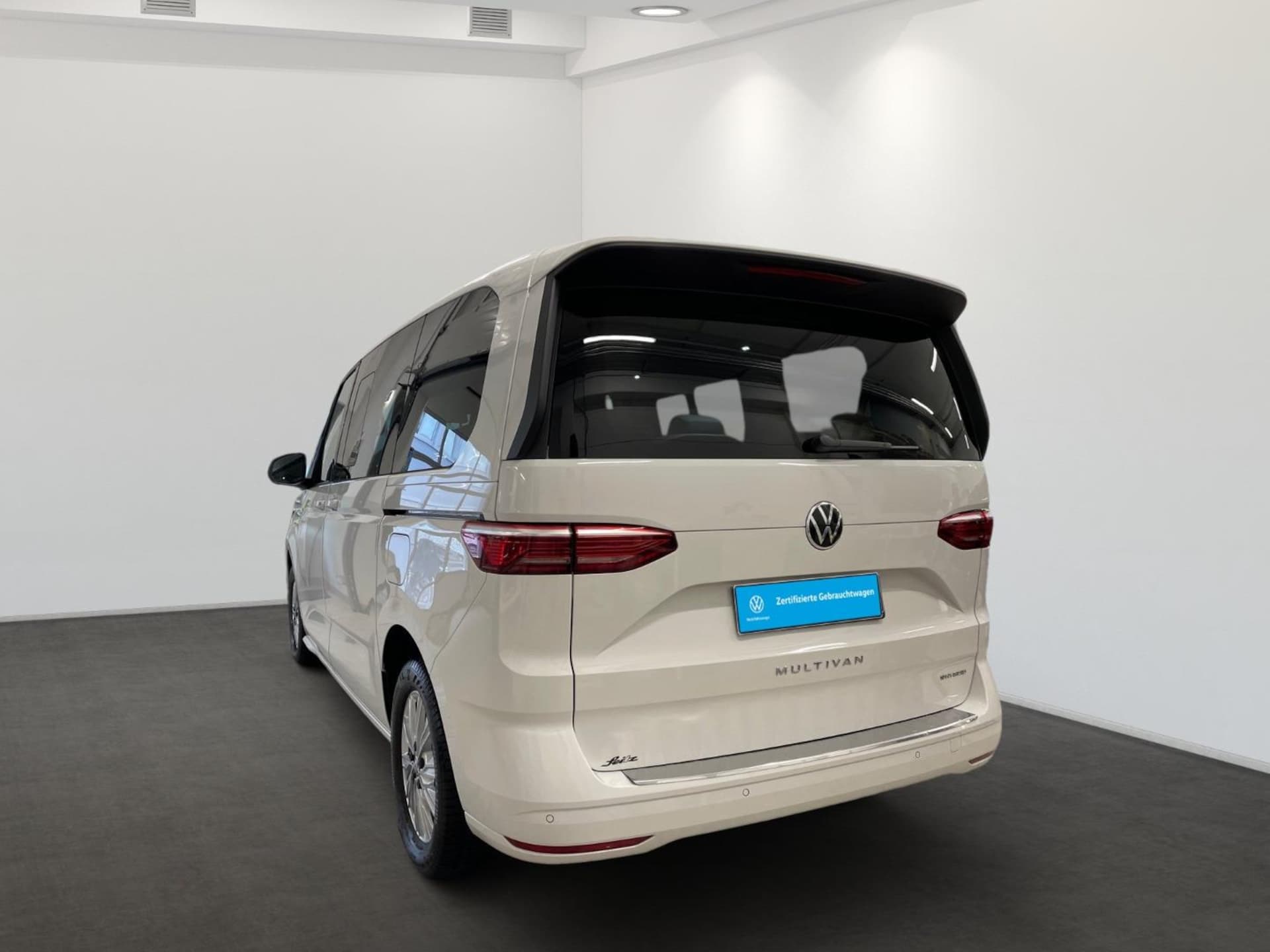 Volkswagen Multivan Basis-Modell