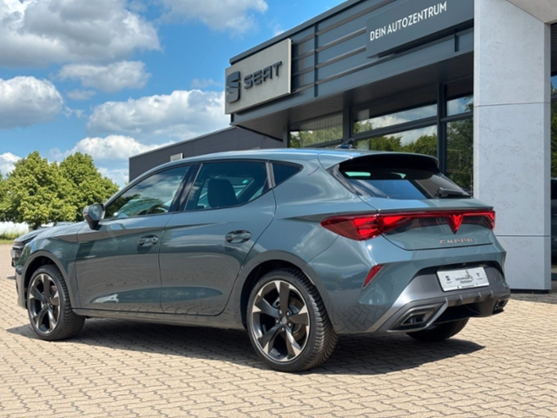 CUPRA Leon