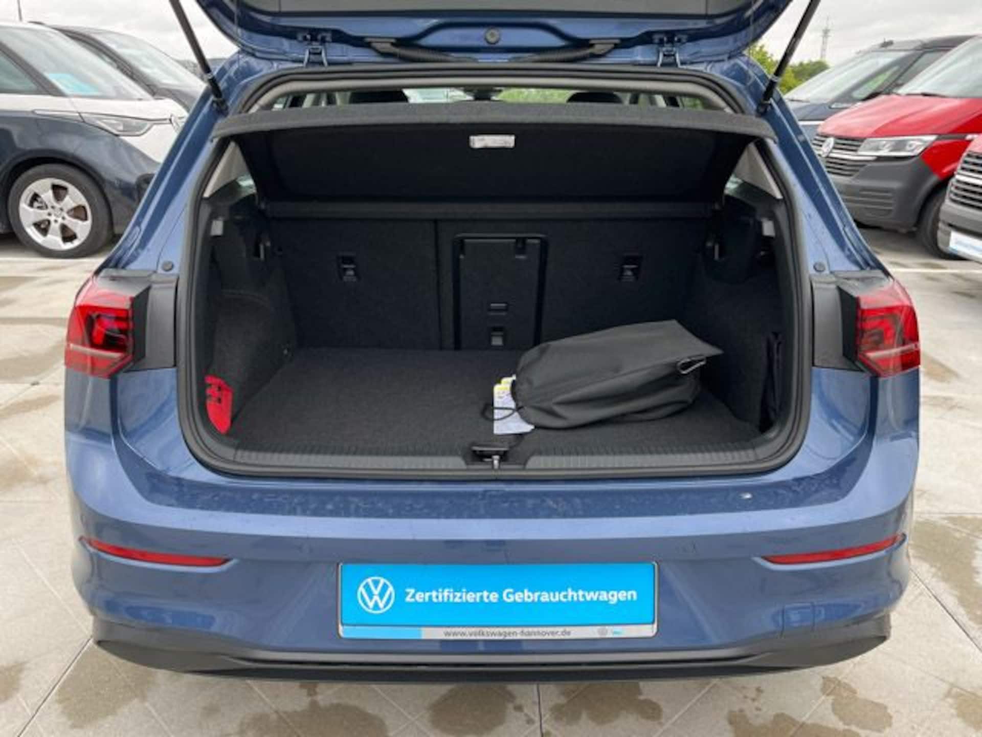 Volkswagen Golf Life