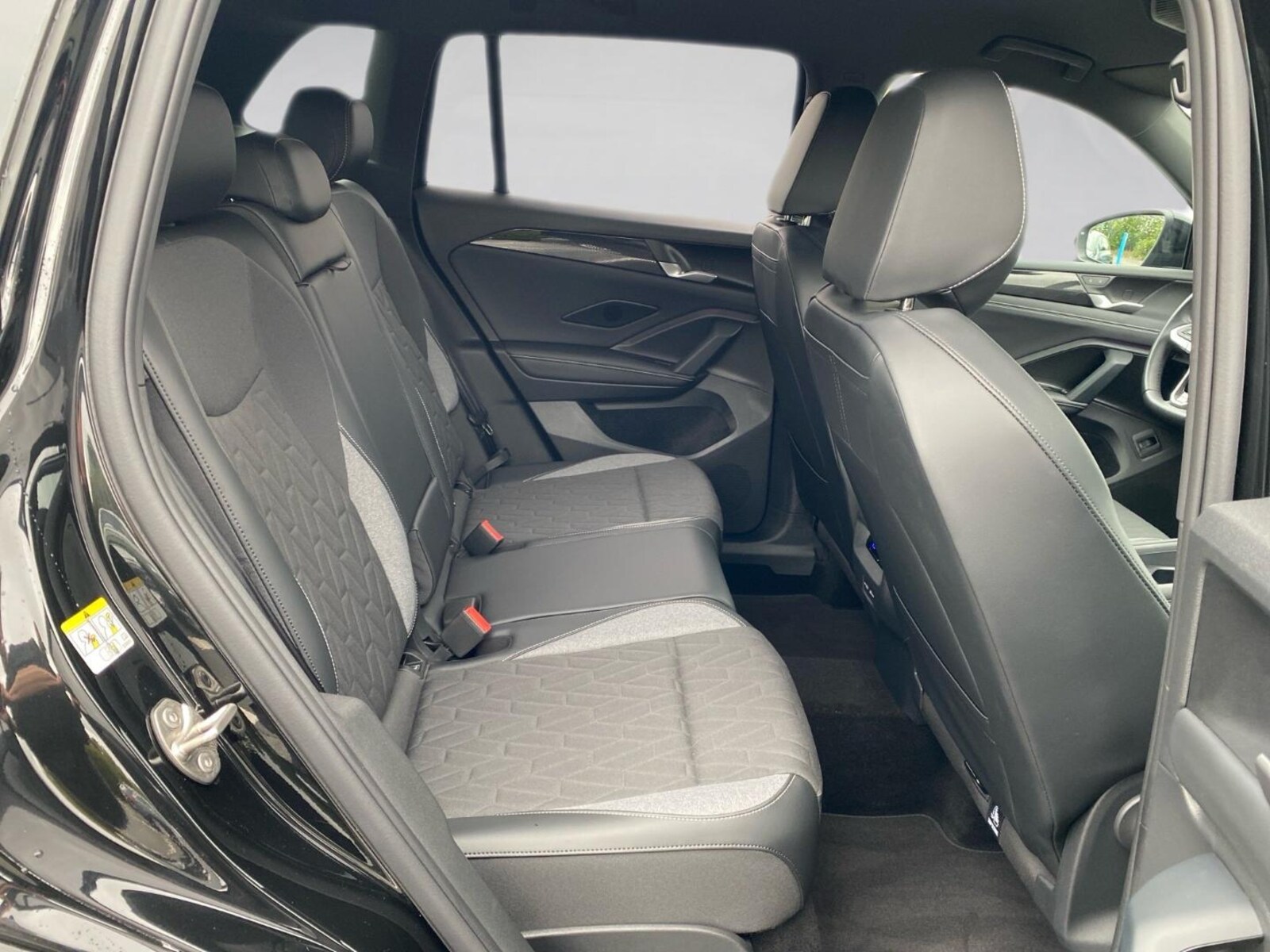 Volkswagen Tiguan – Bild 11
