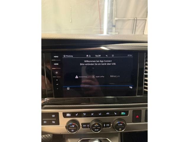 Volkswagen T6.1 Caravelle larger
