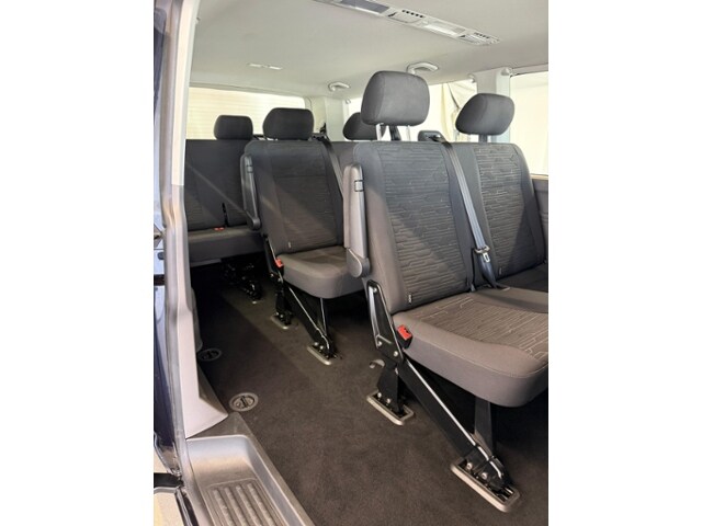 Volkswagen T6.1 Caravelle larger