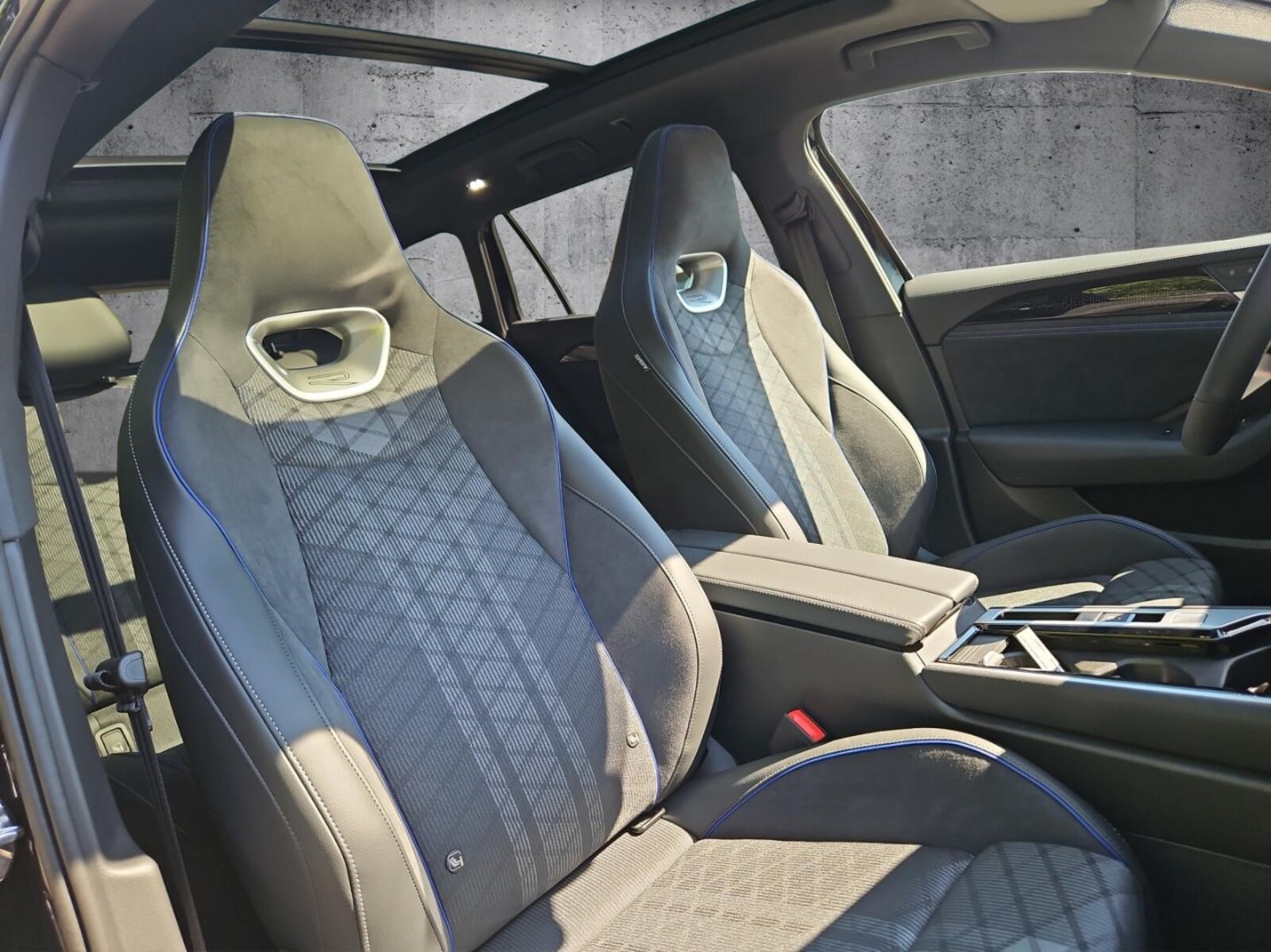 Volkswagen Passat – Bild 12