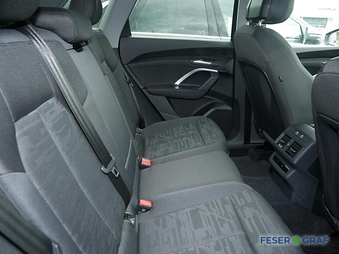 Bild über Audi Q5 SUV TFSI 150 kW S tronic - für weitere Informationen kontaktieren Sie den Audi Partner