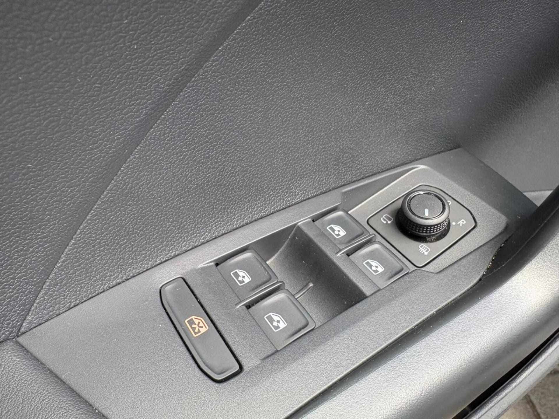 Volkswagen T-Cross Life Plus