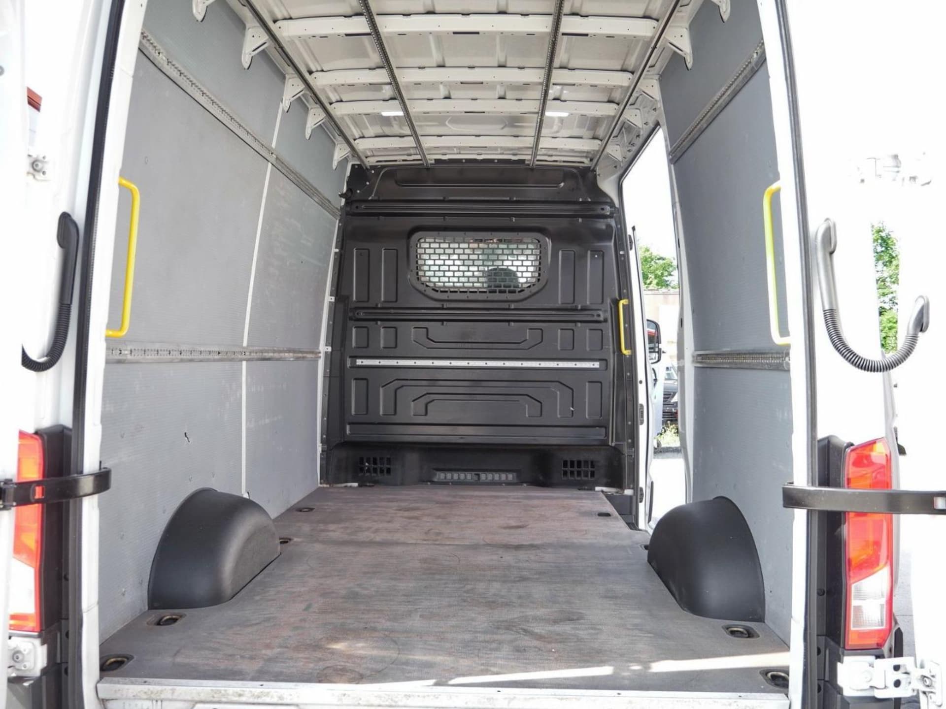 Volkswagen e-Crafter Kastenwagen mittlerer Radstand