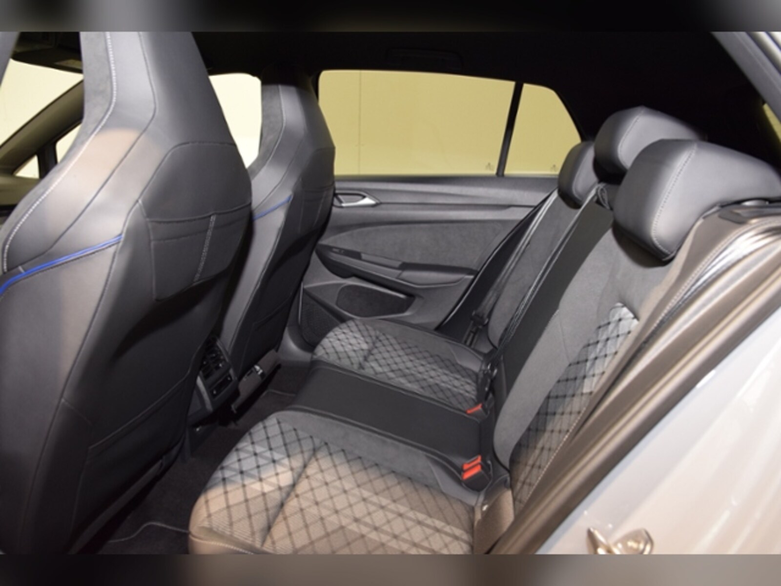 Volkswagen Golf – Bild 10
