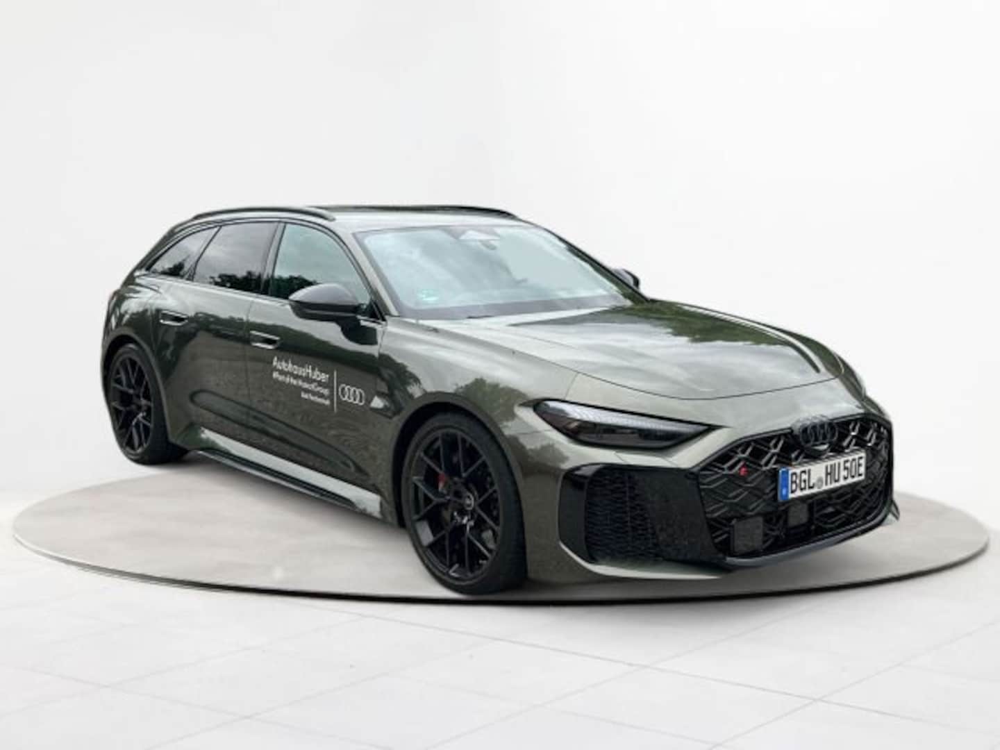 Bild über Audi RS 5 Avant TFSI quattro 470 kW tiptronic - für weitere Informationen kontaktieren Sie den Audi Partner