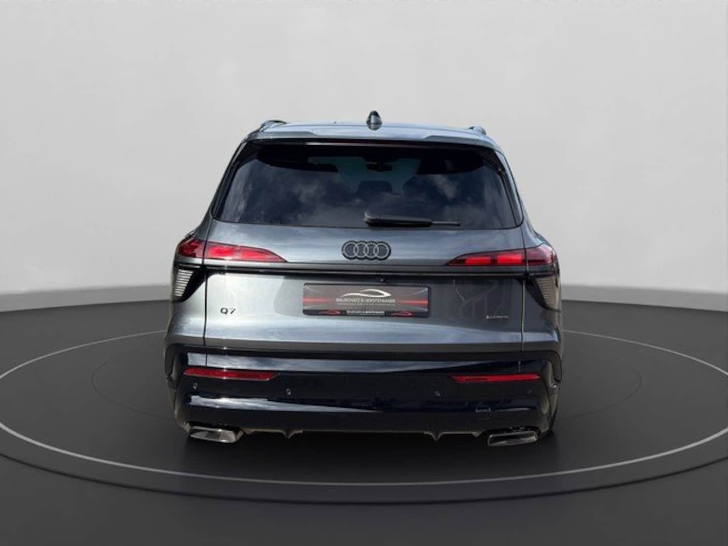 Bild über Audi Q7 SUV TDI quattro 220 kW tiptronic - für weitere Informationen kontaktieren Sie den Audi Partner