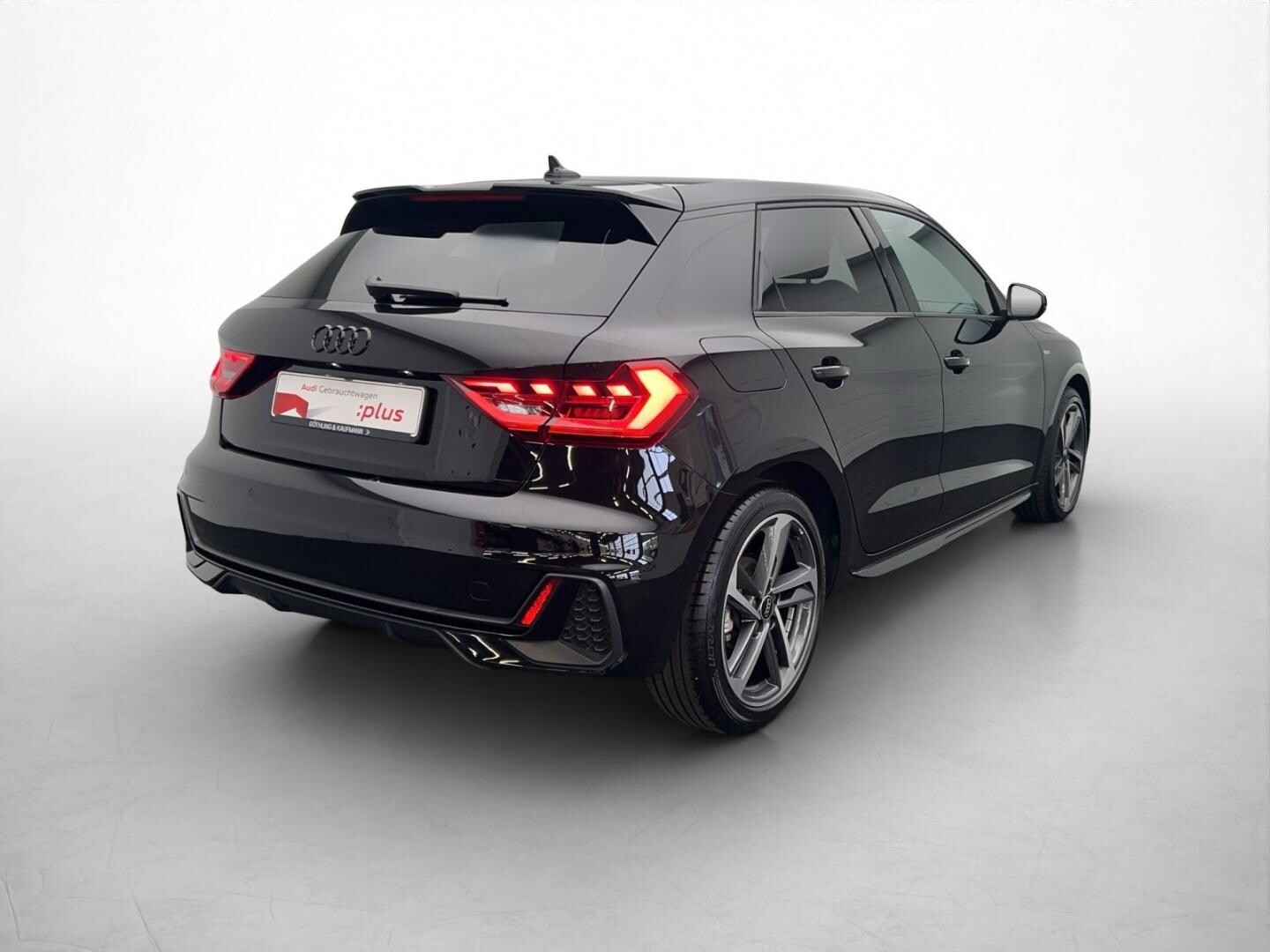 Bild über Audi A1 Sportback S line 35 TFSI S tronic - für weitere Informationen kontaktieren Sie den Audi Partner