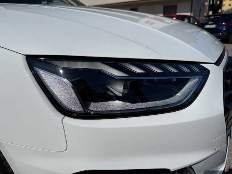 Immagine di Audi A4 Berlina S line edition 30 TDI 100 kW (136 CV) S tronic - Vista: for more details contact your dealer