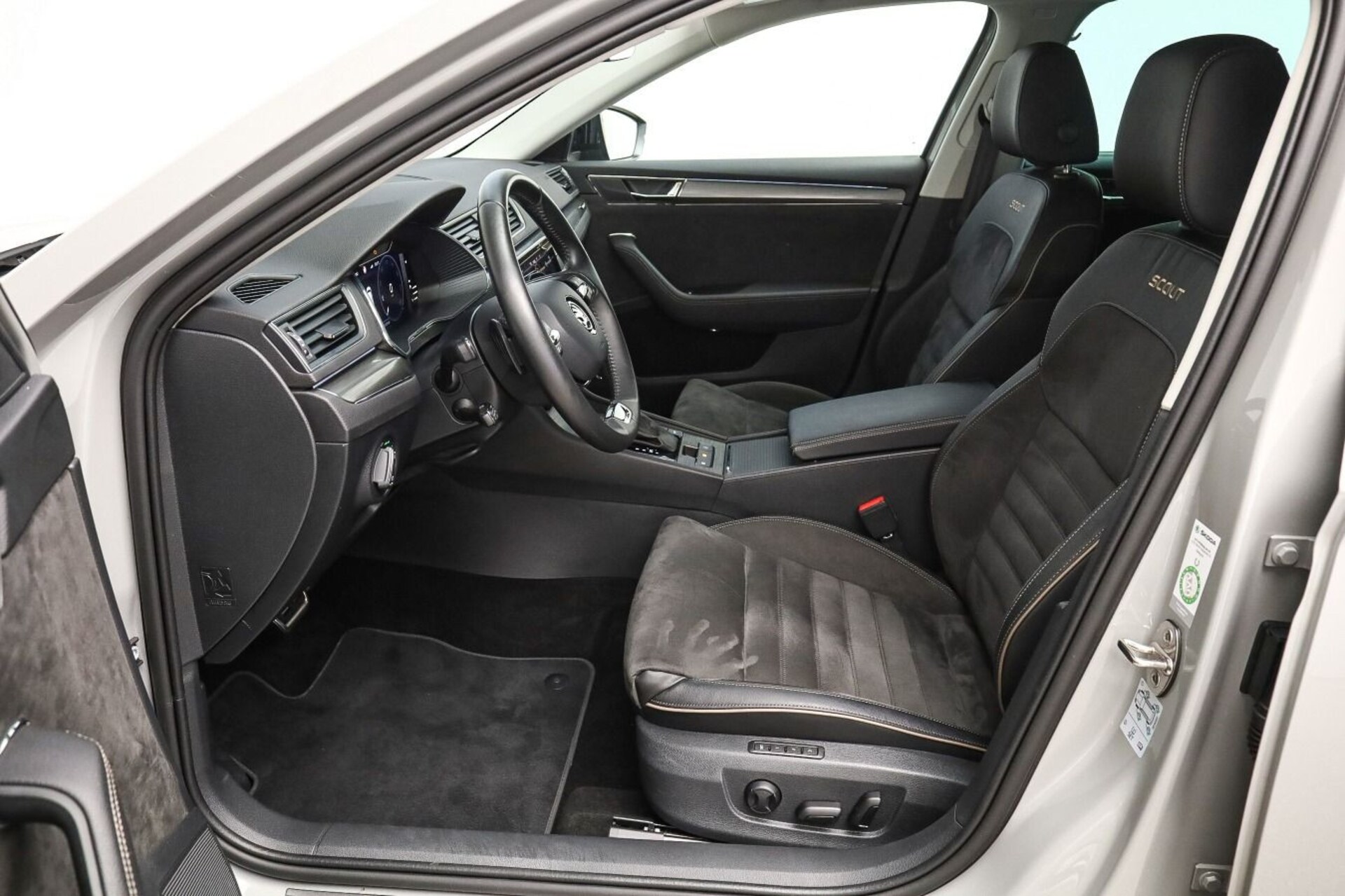 Skoda Superb Combi Scout