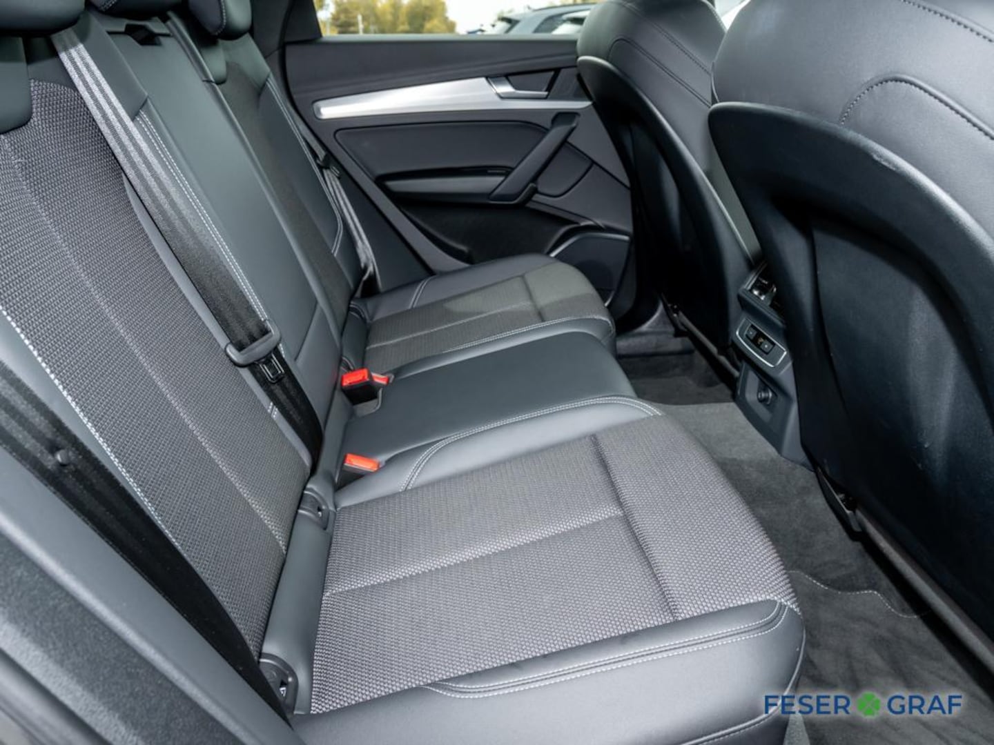 Bild über Audi Q5 Sportback 40 TFSI quattro S tronic - für weitere Informationen kontaktieren Sie den Audi Partner