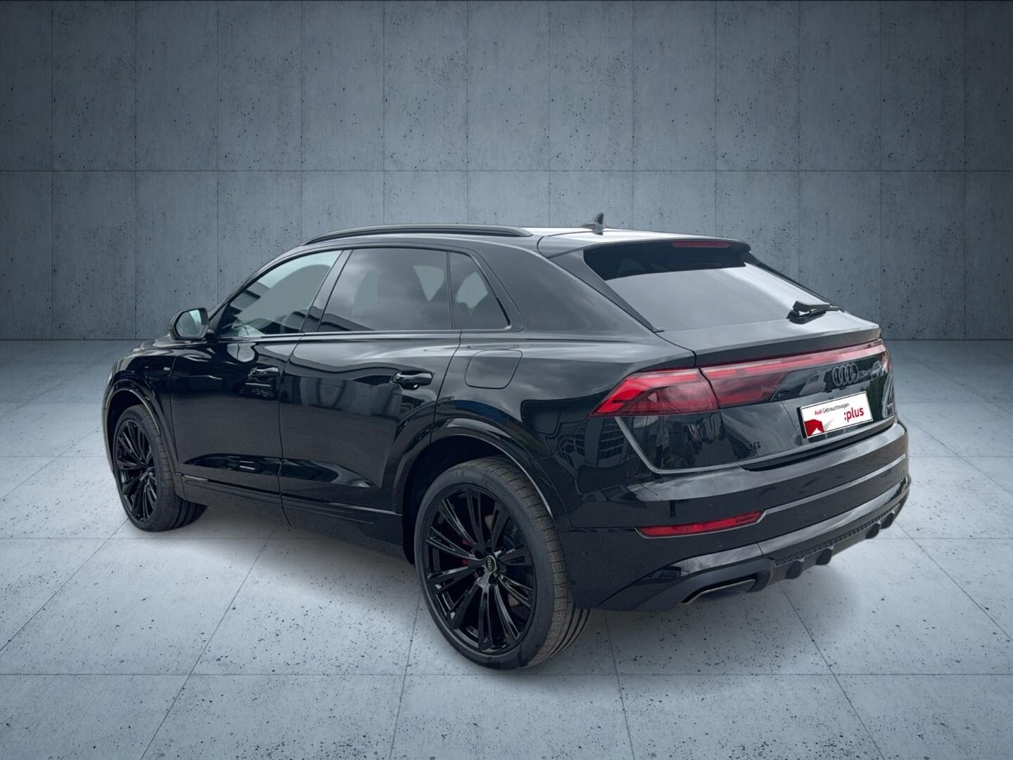 Bild über Audi Q8 SUV TFSI e S line business TFSI e quattro 360 kW tiptronic - für weitere Informationen kontaktieren Sie den Audi Partner