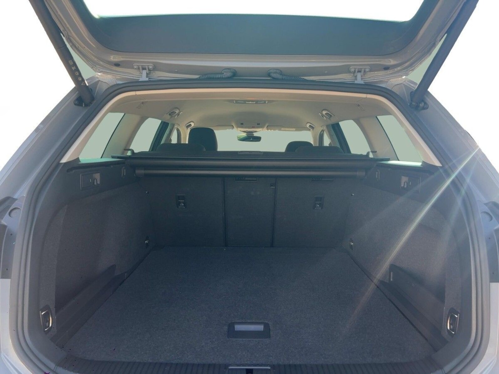 Volkswagen Passat Variant – Bild 8