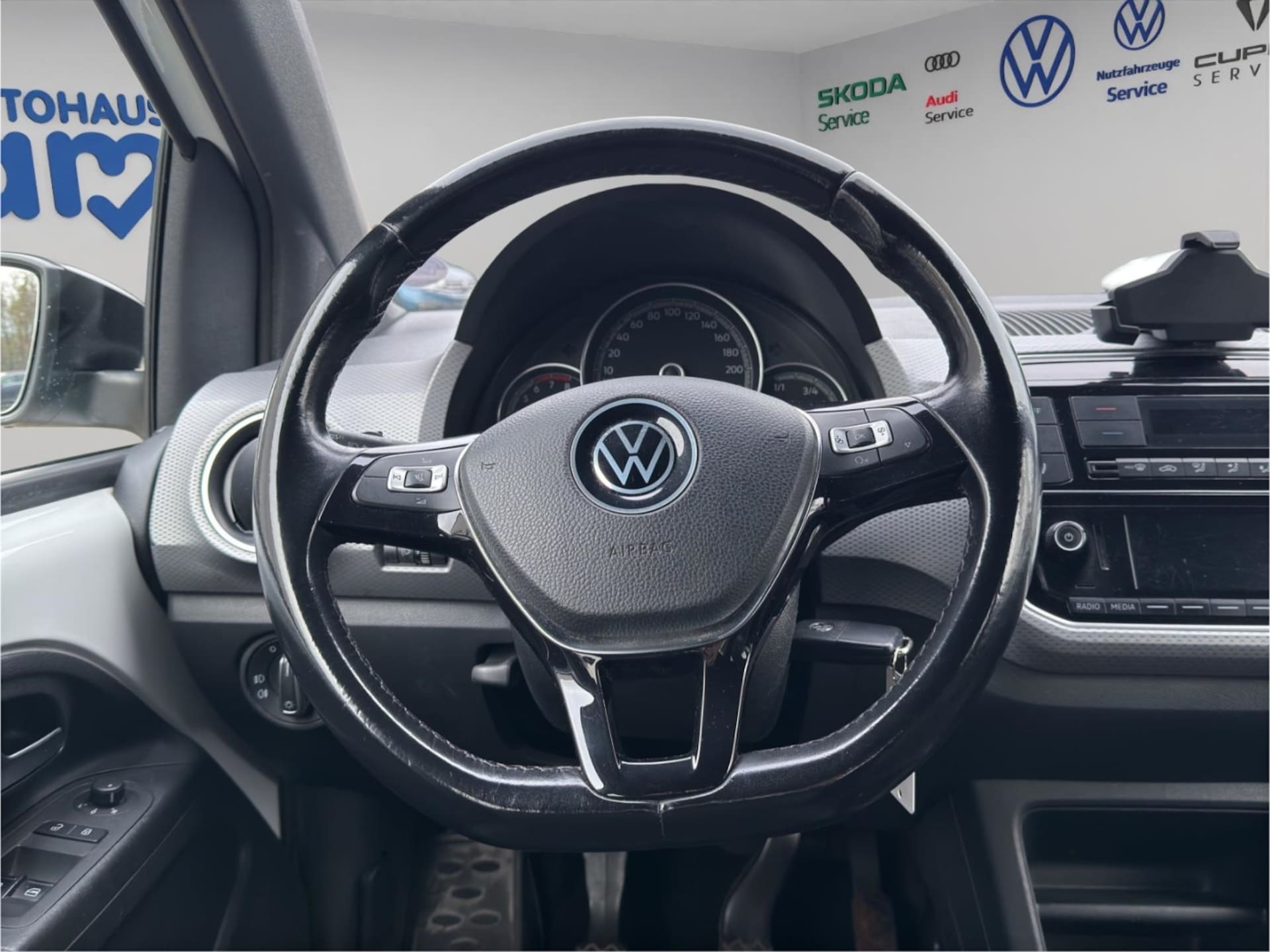 Volkswagen up! ACTIVE