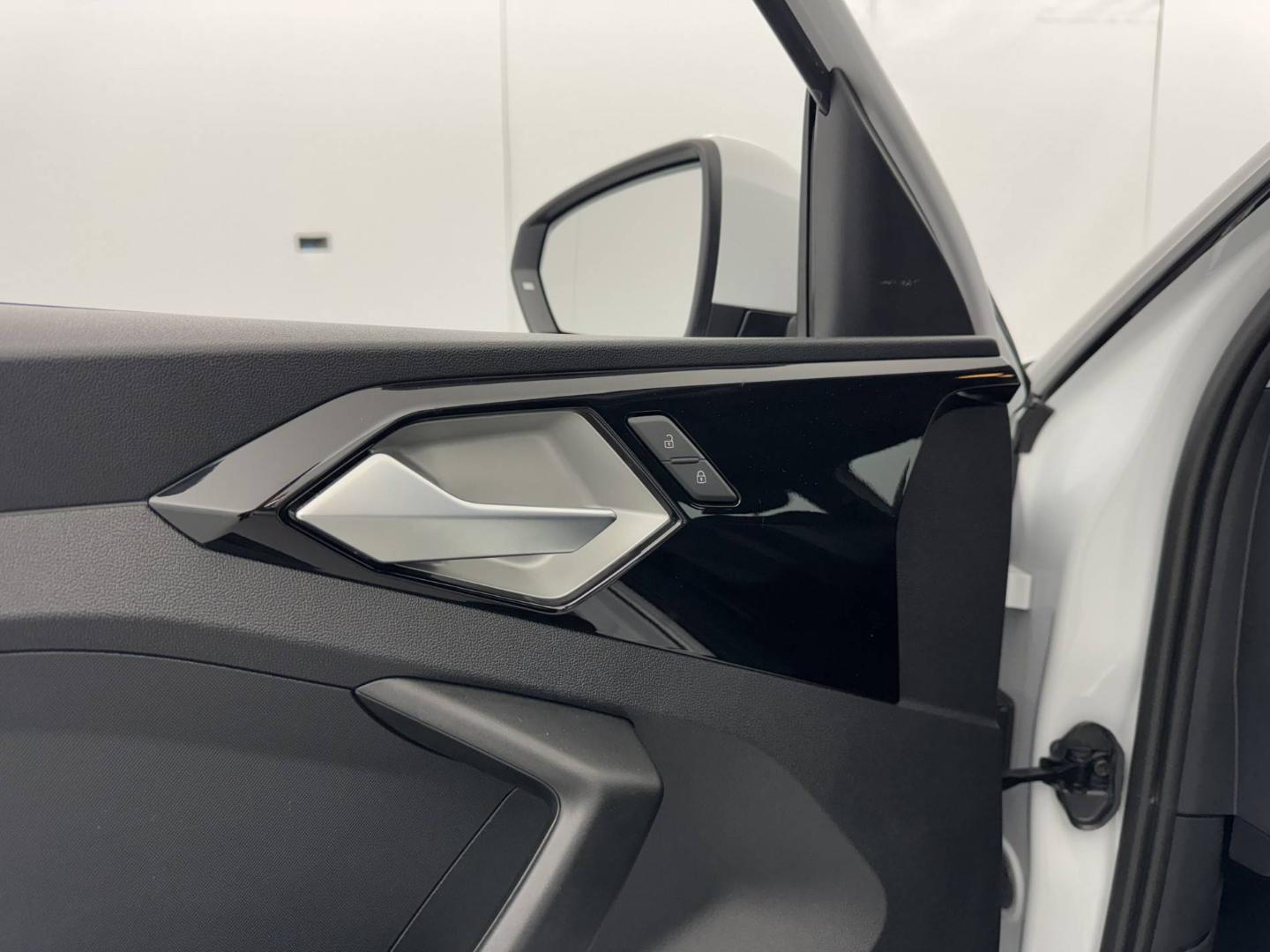 Image about Audi A1 Sportback Advanced 25 TFSI 70 kW (95 ch) S tronic