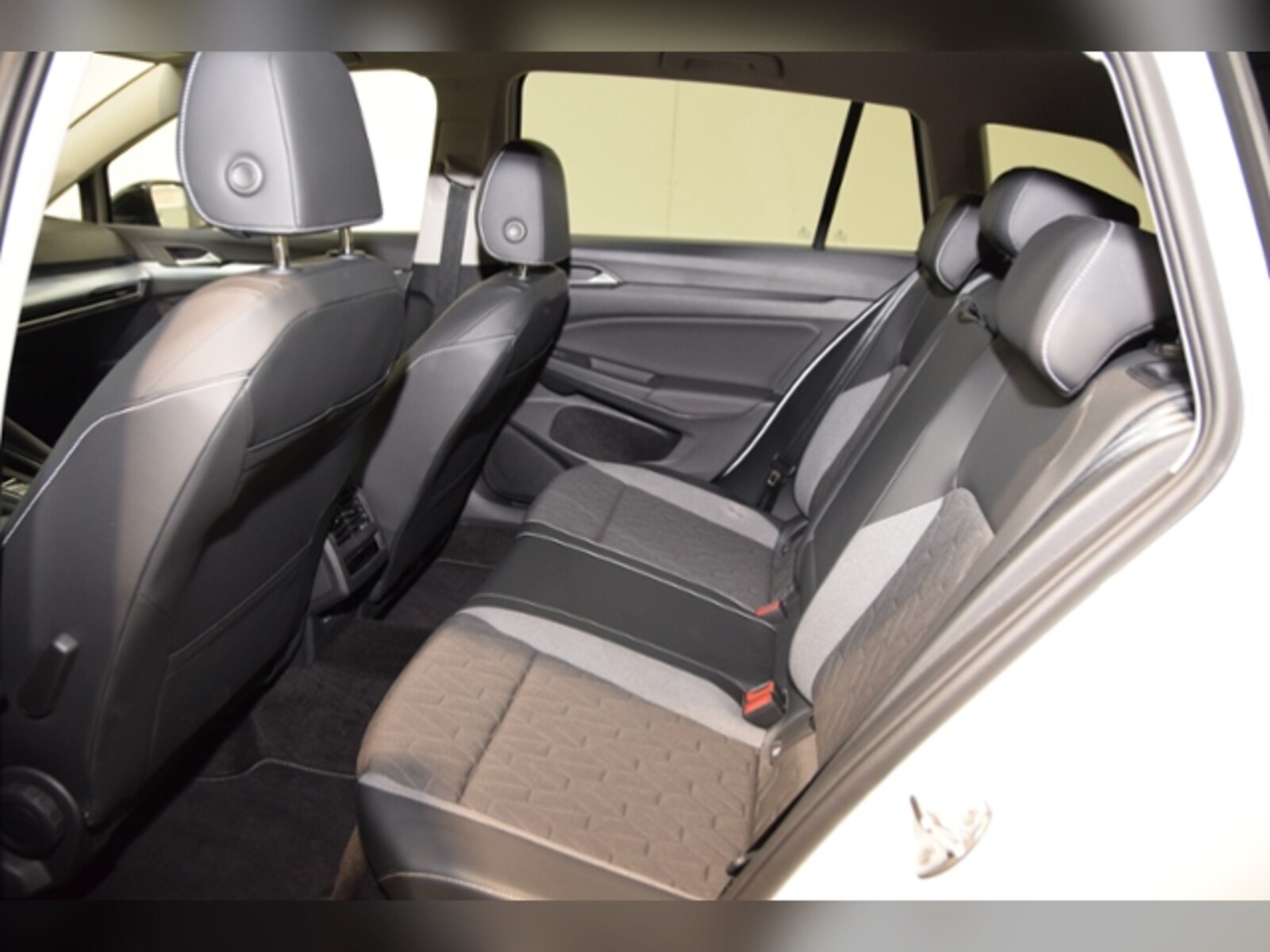 Volkswagen Golf Variant – Bild 9