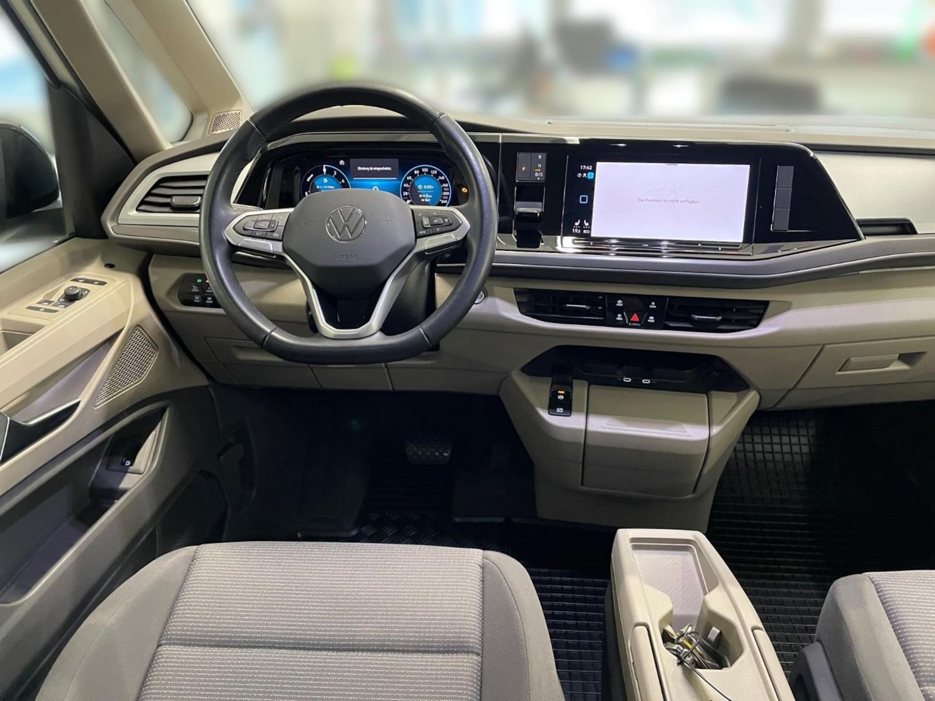 Volkswagen Multivan Basis-Modell