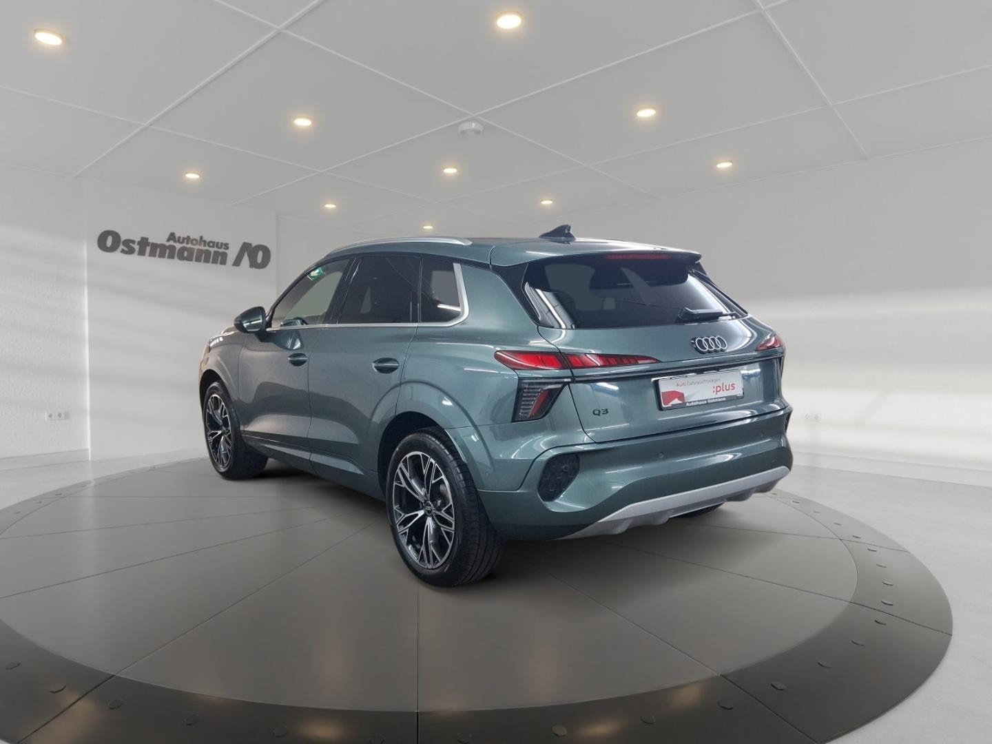 Bild über Audi Q3 SUV TFSI 110 kW S tronic - für weitere Informationen kontaktieren Sie den Audi Partner