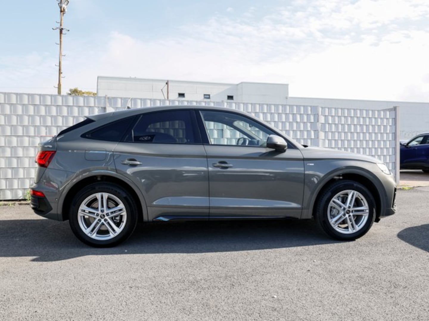 Bild über Audi Q5 Sportback 40 TDI quattro S tronic - für weitere Informationen kontaktieren Sie den Audi Partner