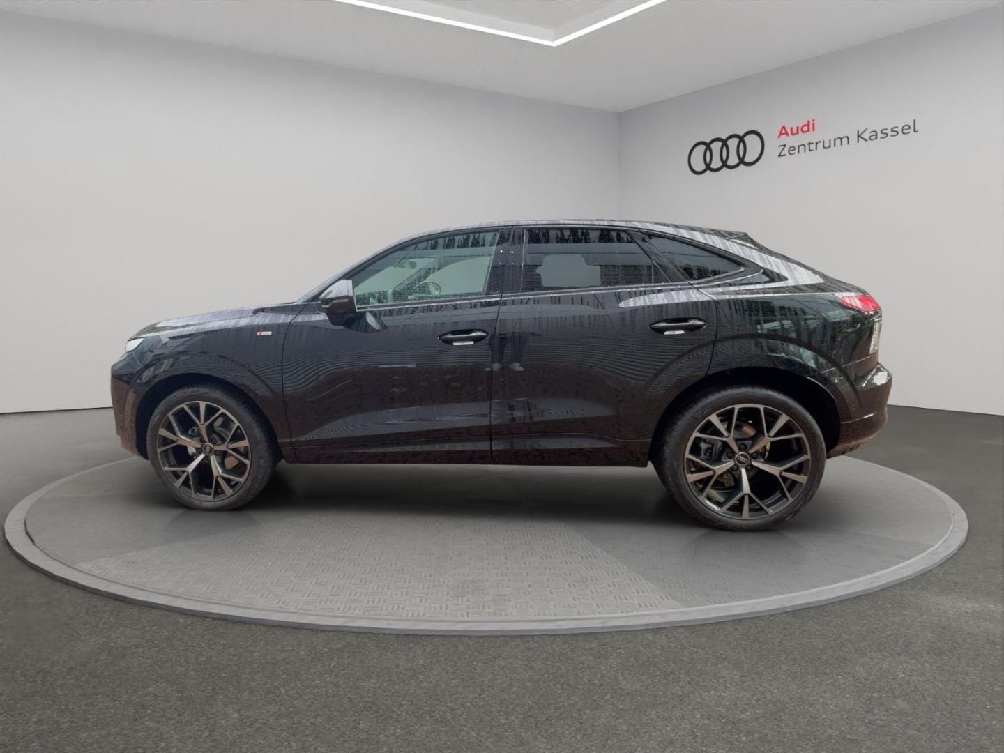 Bild über Audi Q3 Sportback TFSI 110 kW S tronic - für weitere Informationen kontaktieren Sie den Audi Partner